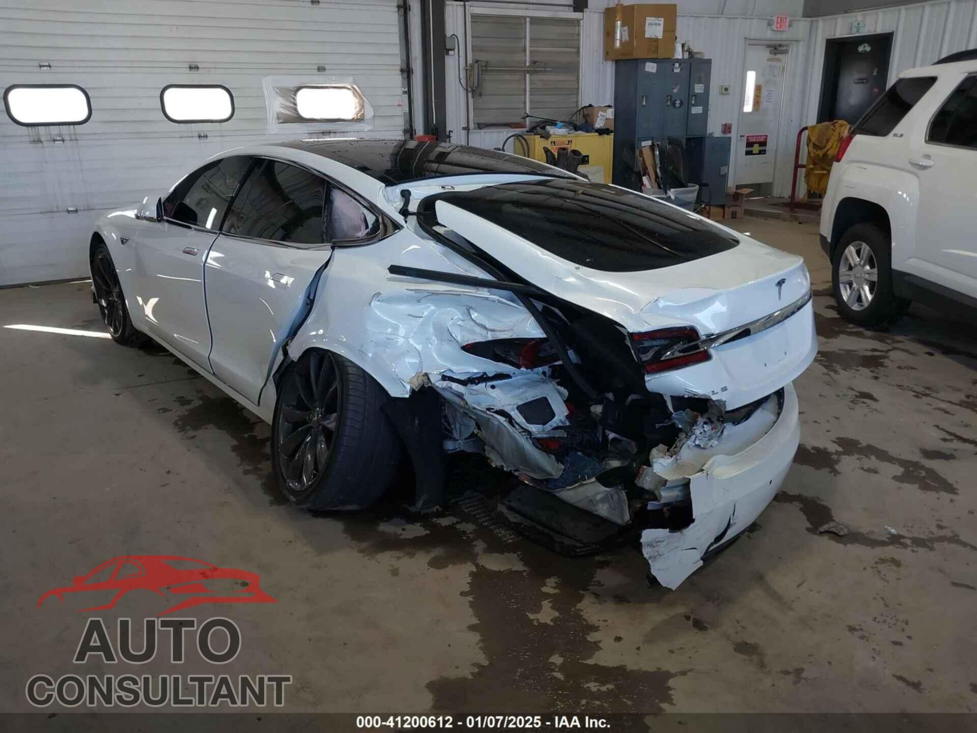 TESLA MODEL S 2016 - 5YJSA1E2XGF158976