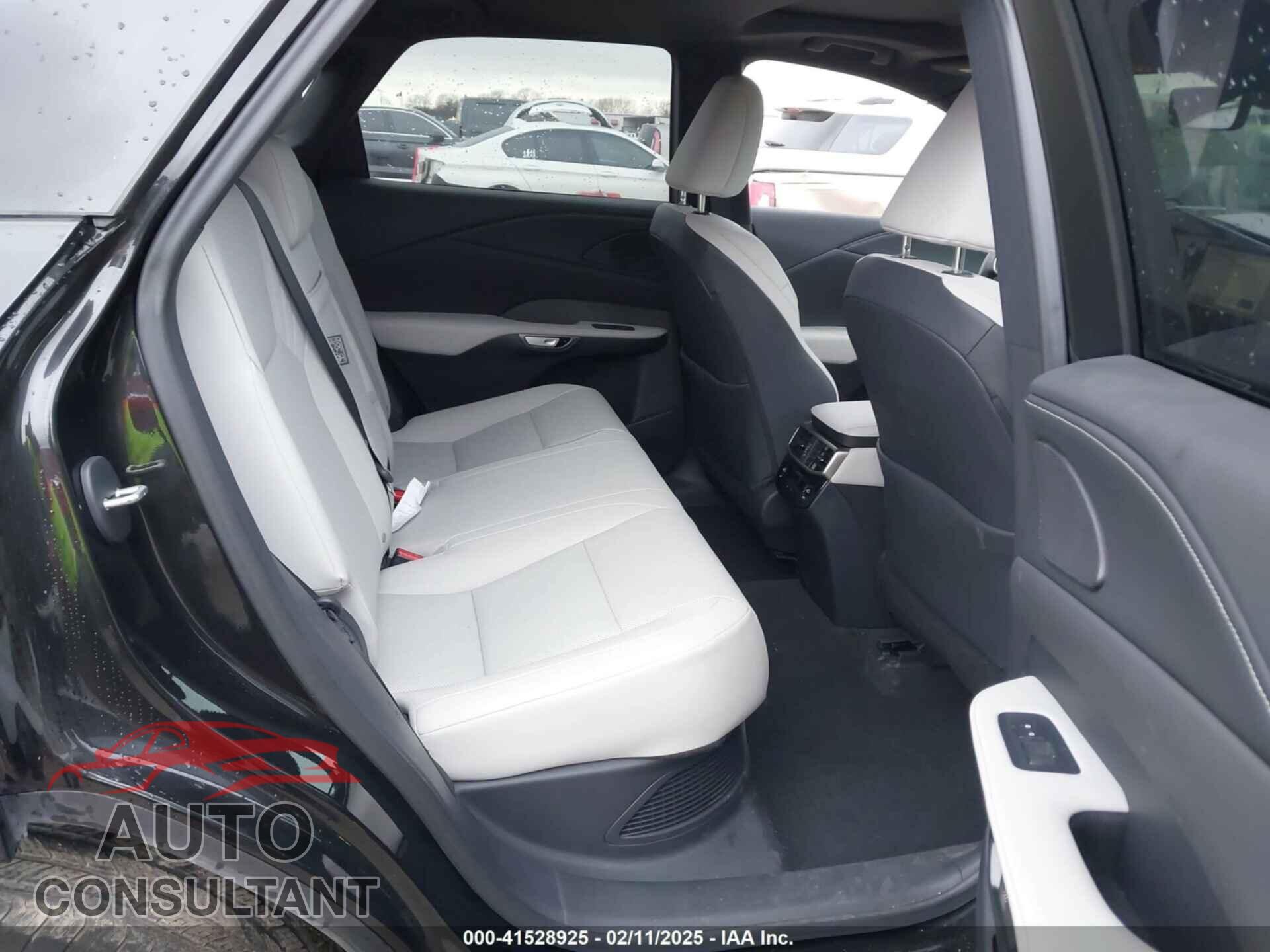 LEXUS RX 350H 2023 - 2T2BBMCA4PC003106