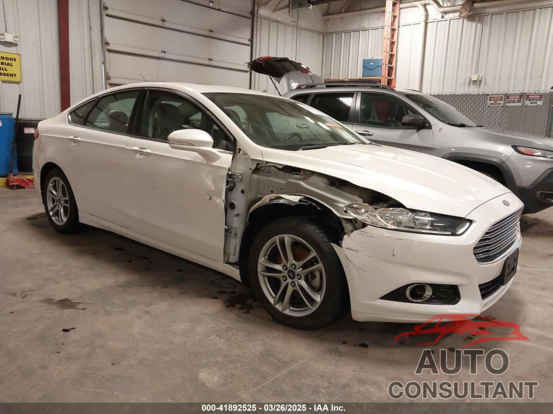 FORD FUSION HYBRID 2015 - 3FA6P0RU5FR102579