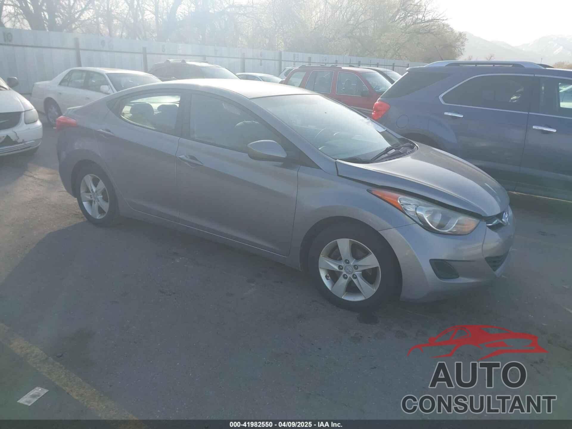 HYUNDAI ELANTRA 2011 - KMHDH4AE0BU084274