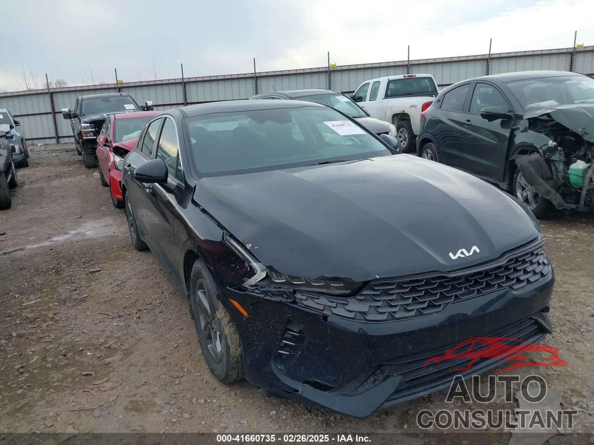 KIA K5 2022 - 5XXG14J28NG121187
