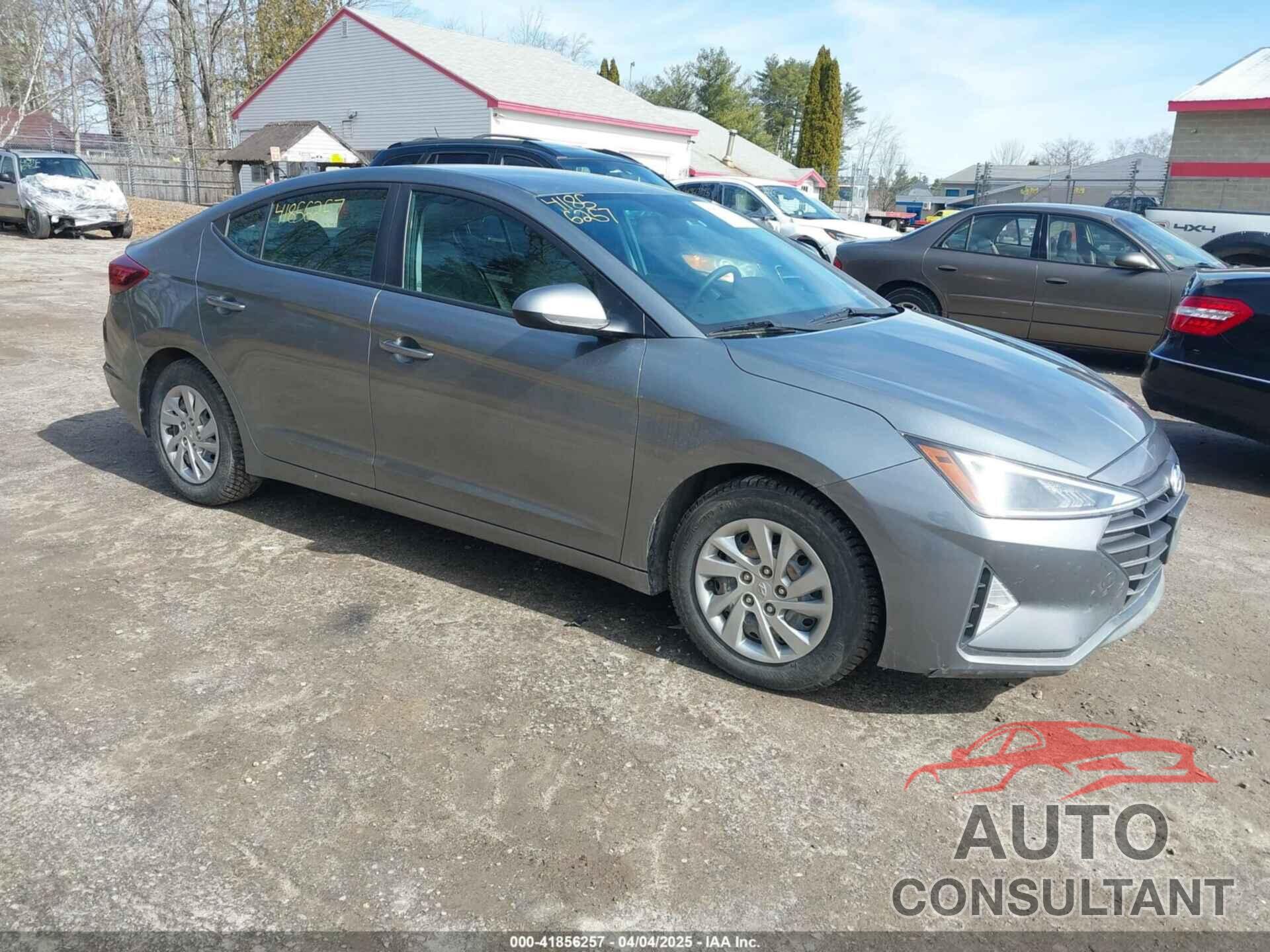 HYUNDAI ELANTRA 2019 - KMHD74LF7KU789081