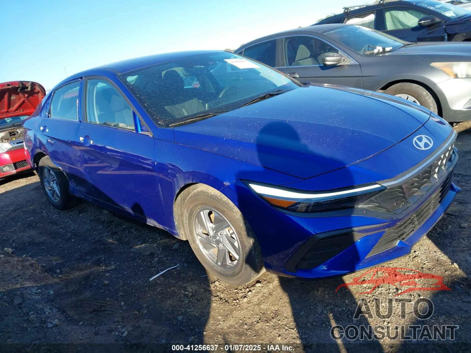 HYUNDAI ELANTRA 2024 - KMHLL4DG0RU723206