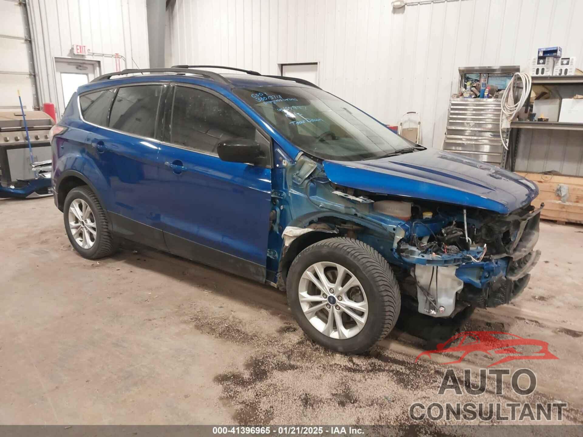 FORD ESCAPE 2017 - 1FMCU0G90HUA94581