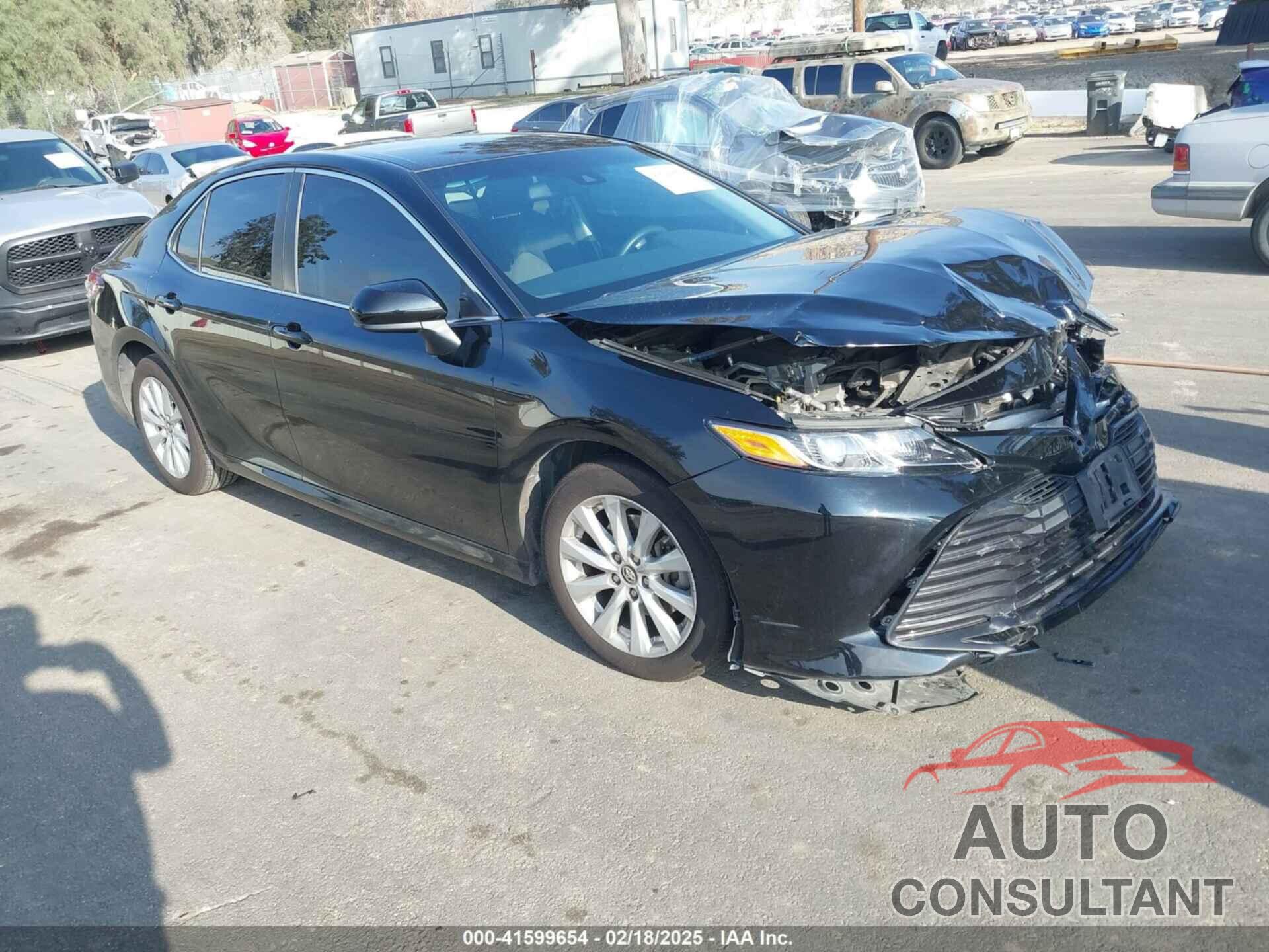 TOYOTA CAMRY 2018 - JTNB11HK4J3018093