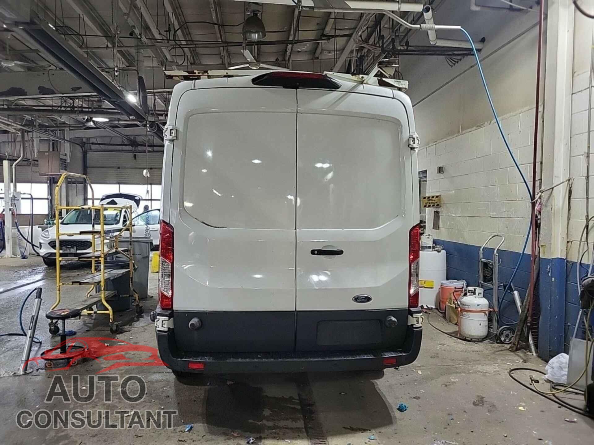 FORD TRANSIT 2018 - 1FTYR2CM9JKB06858