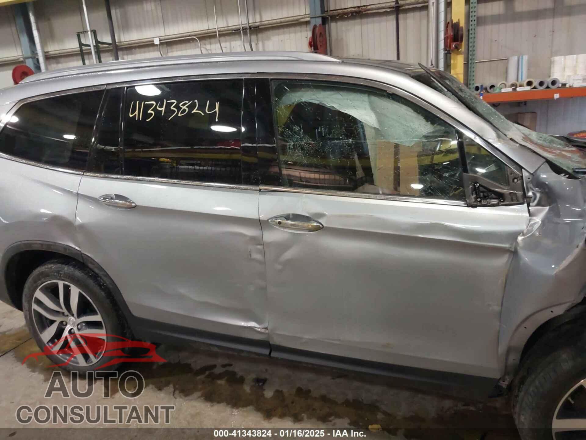 HONDA PILOT 2017 - 5FNYF6H0XHB044187
