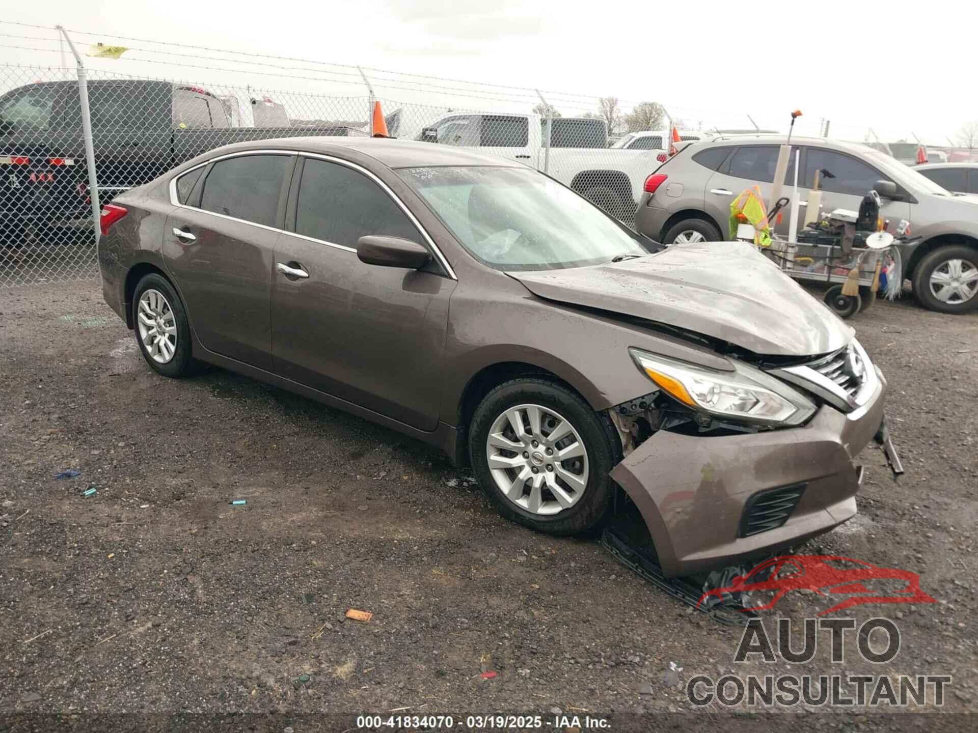 NISSAN ALTIMA 2017 - 1N4AL3AP4HN307393