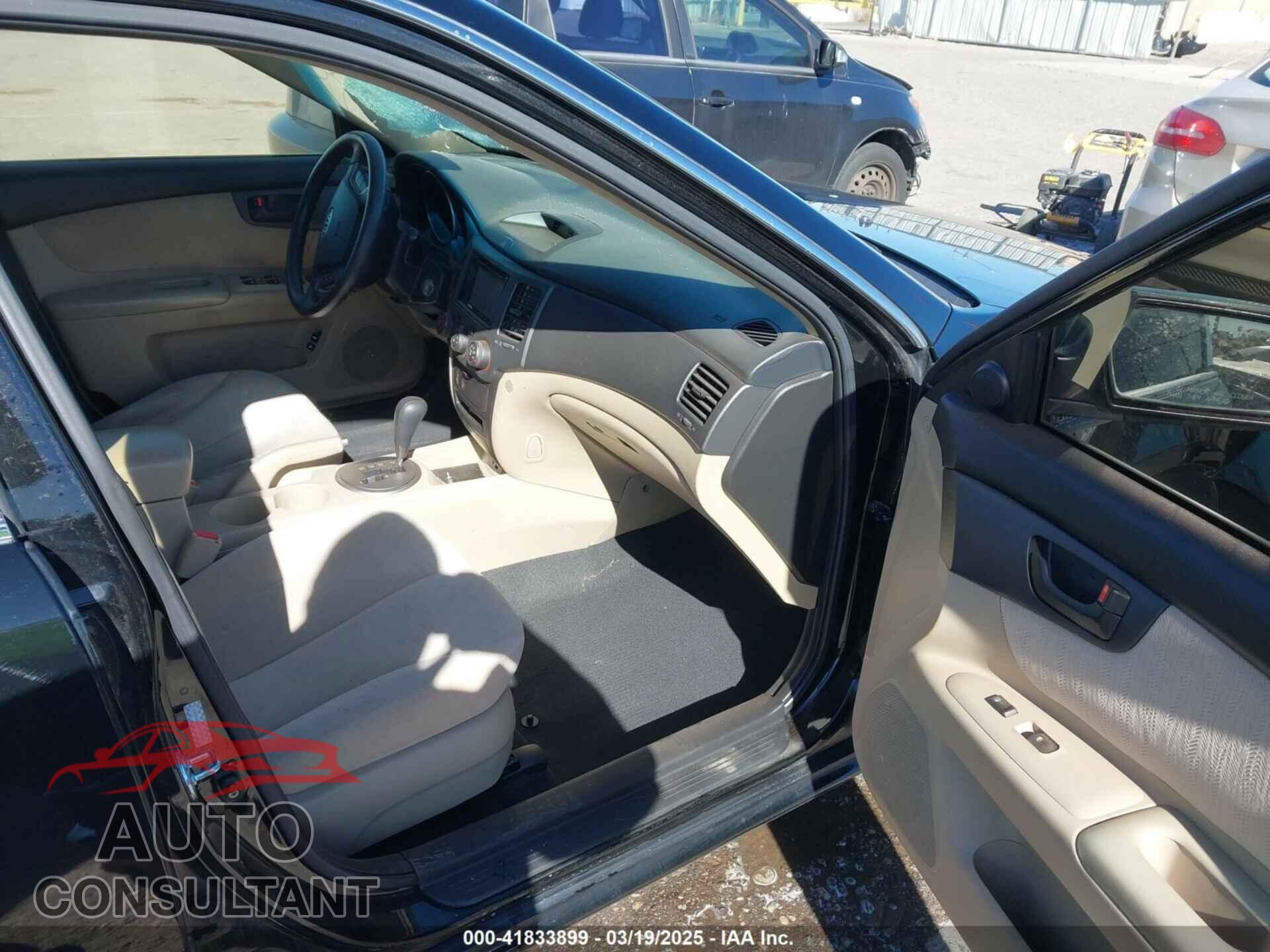 KIA OPTIMA 2010 - KNAGG4A83A5409553