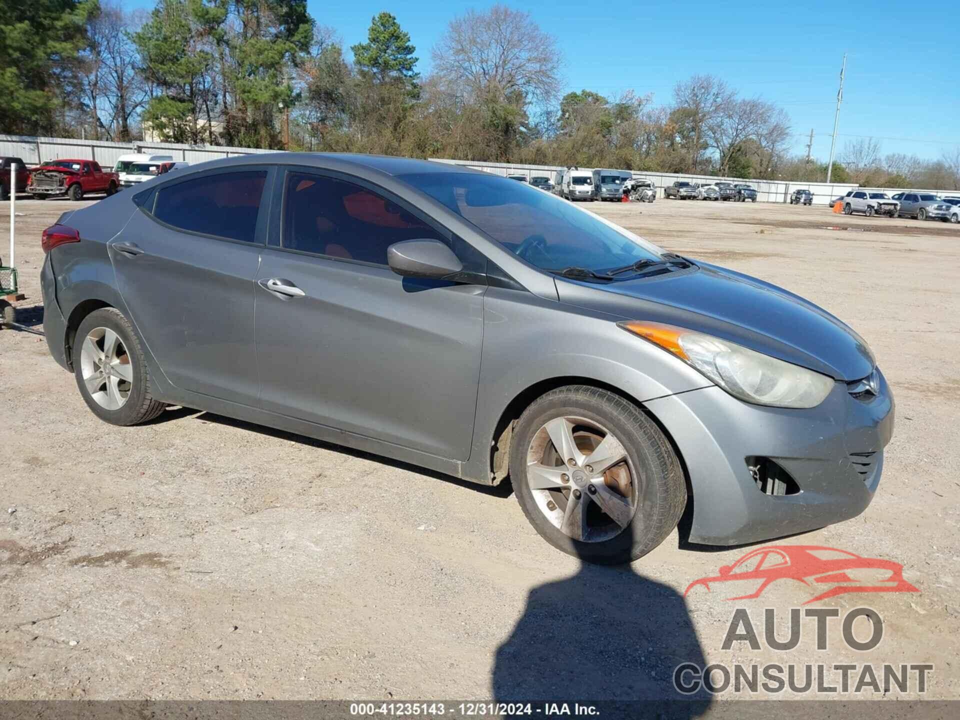 HYUNDAI ELANTRA 2013 - 5NPDH4AE0DH180651