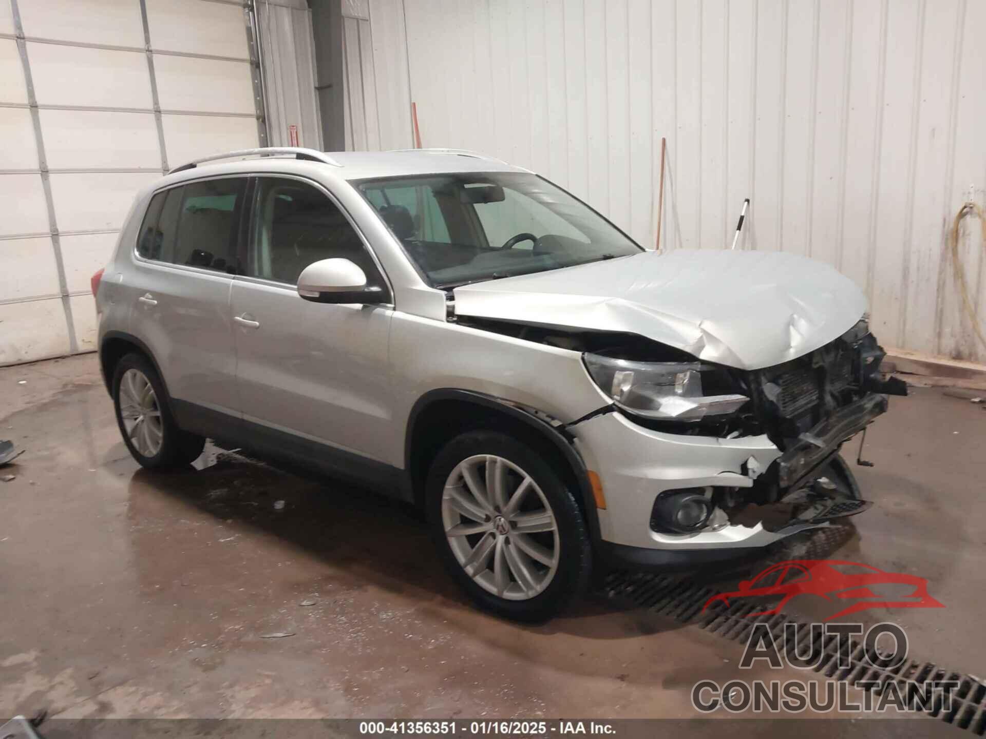 VOLKSWAGEN TIGUAN 2013 - WVGAV3AX6DW569467