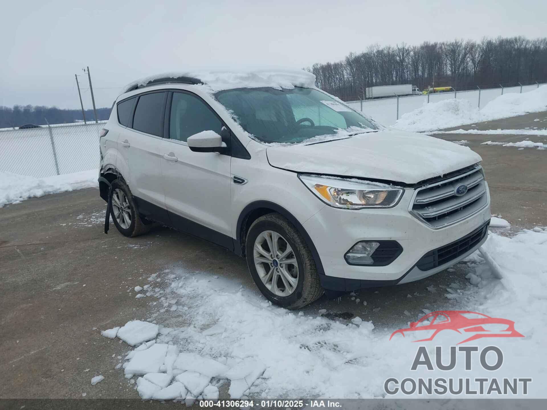 FORD ESCAPE 2018 - 1FMCU0GD6JUC46437