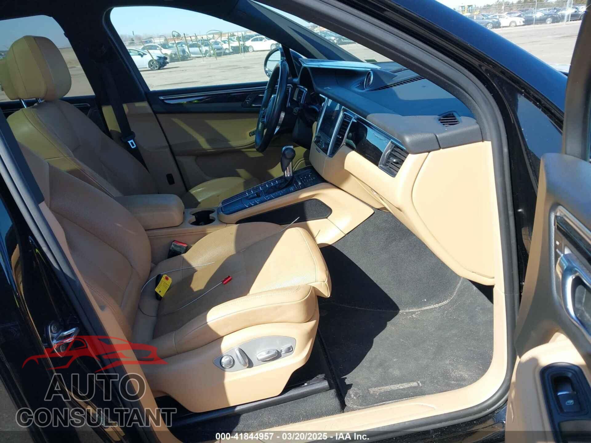 PORSCHE MACAN 2017 - WP1AA2A59HLB05748