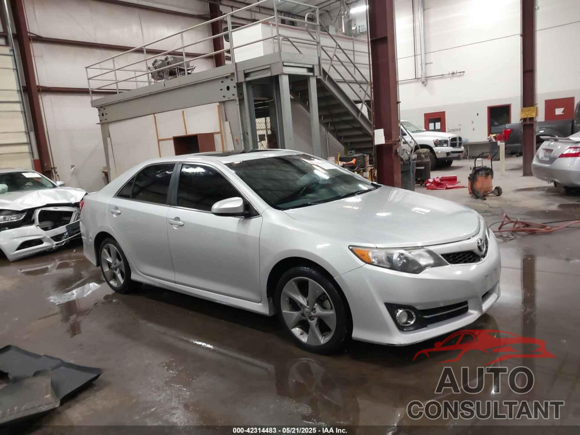 TOYOTA CAMRY 2014 - 4T1BF1FK6EU345888