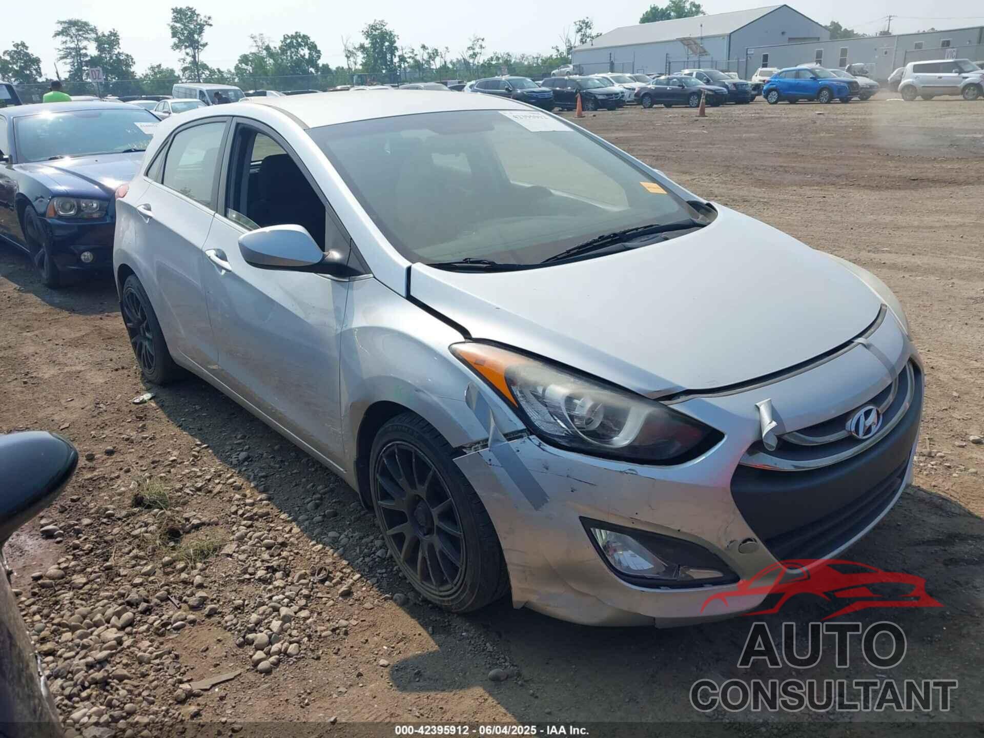 HYUNDAI ELANTRA GT 2013 - KMHD35LEXDU148857