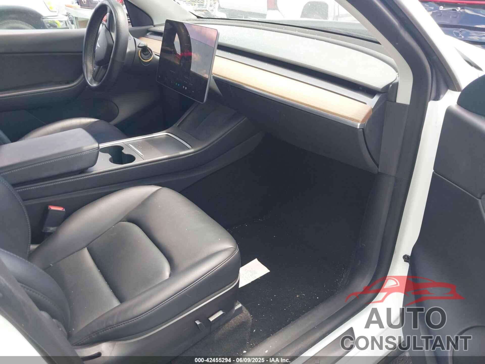 TESLA MODEL Y 2022 - 7SAYGDEEXNF357160