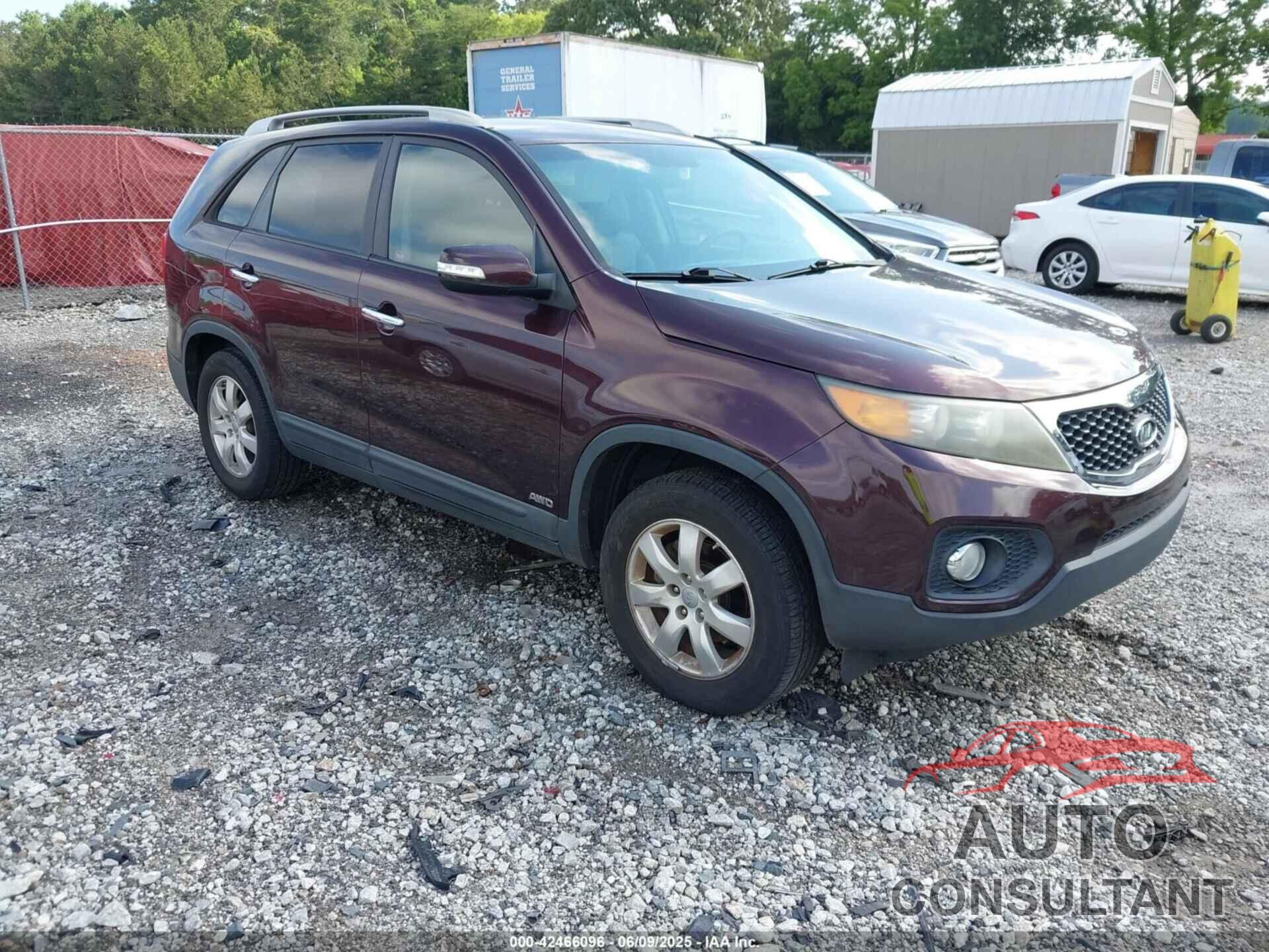 KIA SORENTO 2012 - 5XYKTCA62CG281558