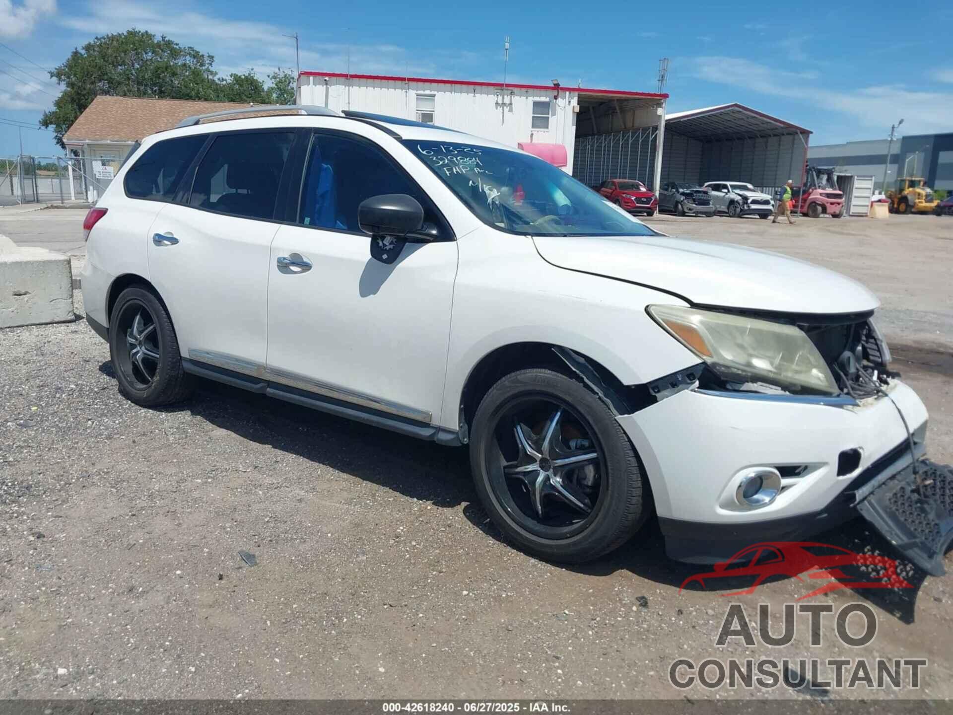 NISSAN PATHFINDER 2013 - 5N1AR2MM7DC653136