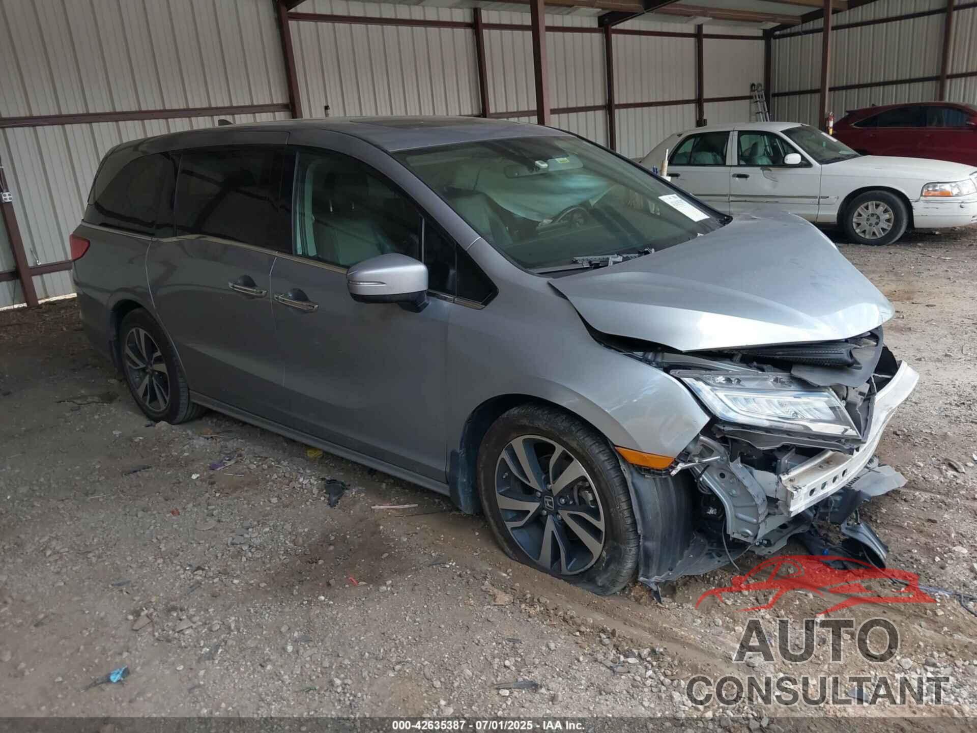HONDA ODYSSEY 2018 - 5FNRL6H93JB019973