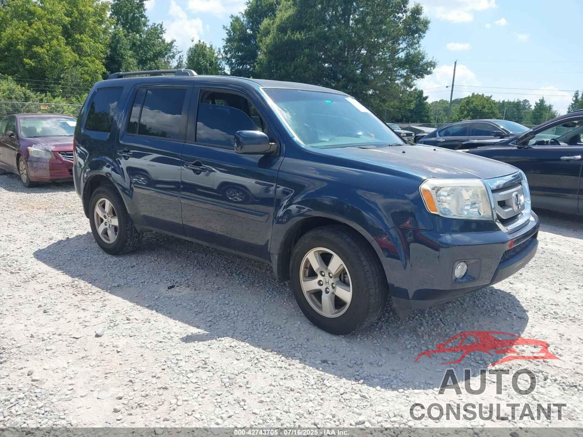 HONDA PILOT 2011 - 5FNYF3H50BB037380
