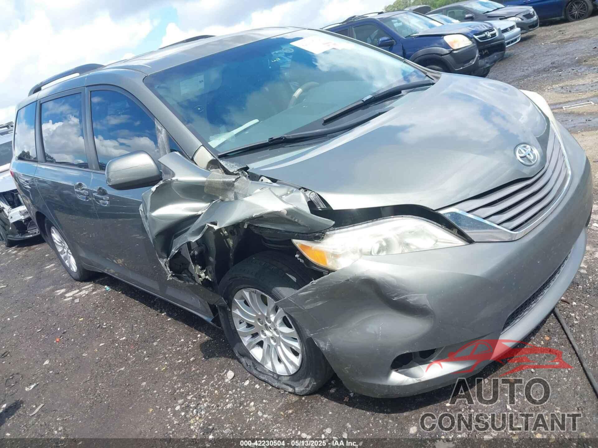 TOYOTA SIENNA 2011 - 5TDYK3DC7BS123412