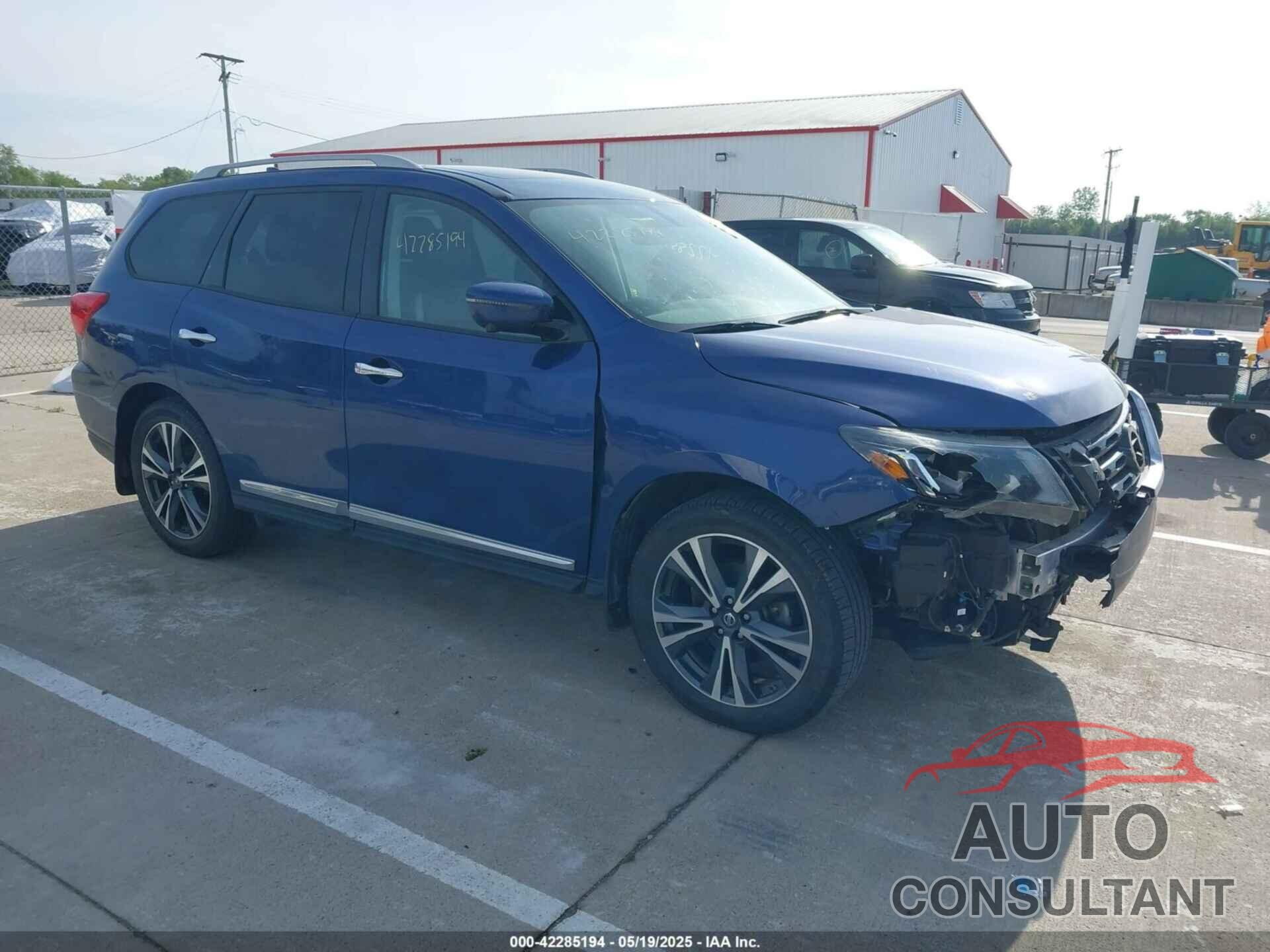NISSAN PATHFINDER 2019 - 5N1DR2MN5KC583624