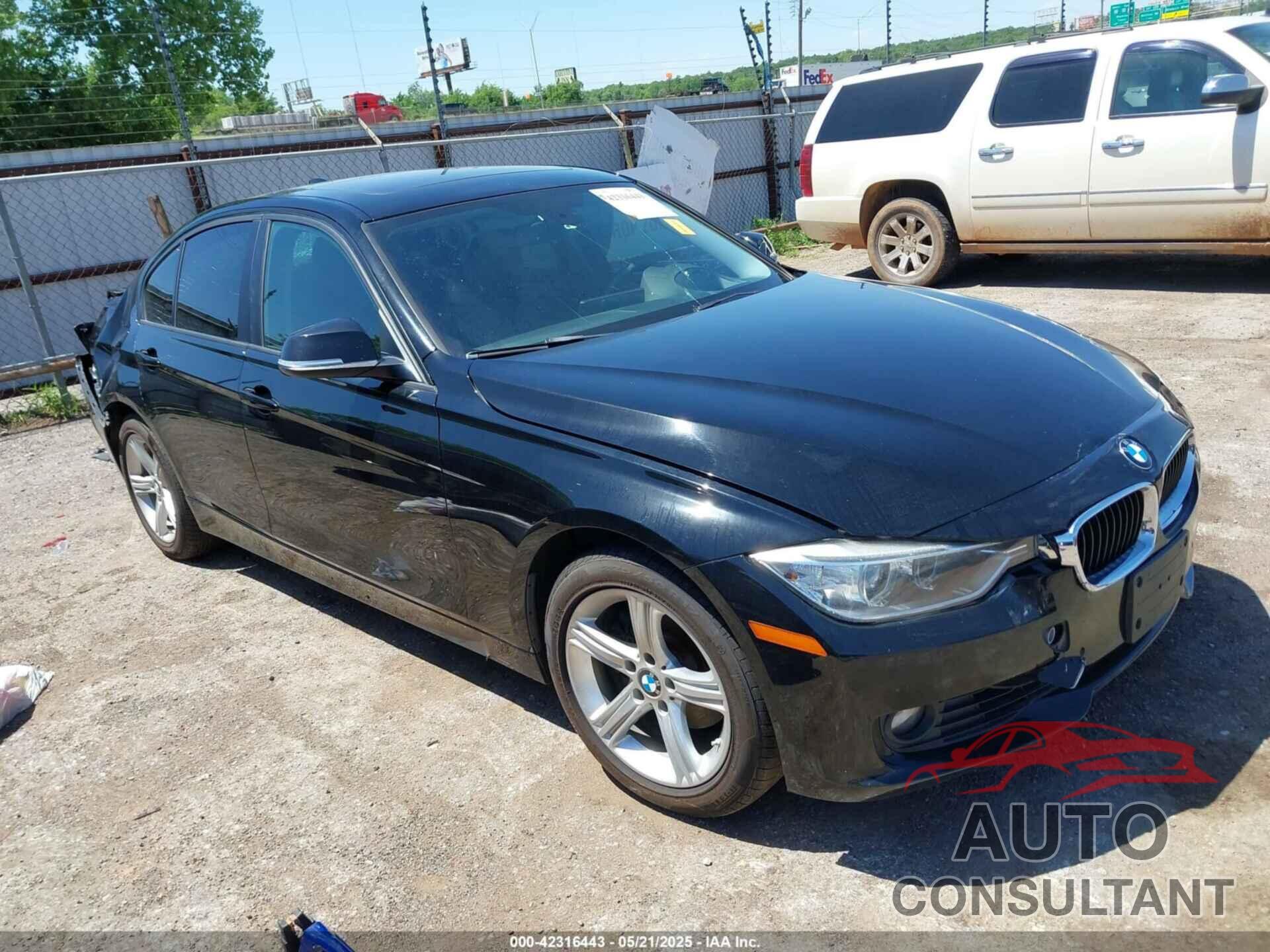 BMW 328I 2014 - WBA3A5G54ENP32289