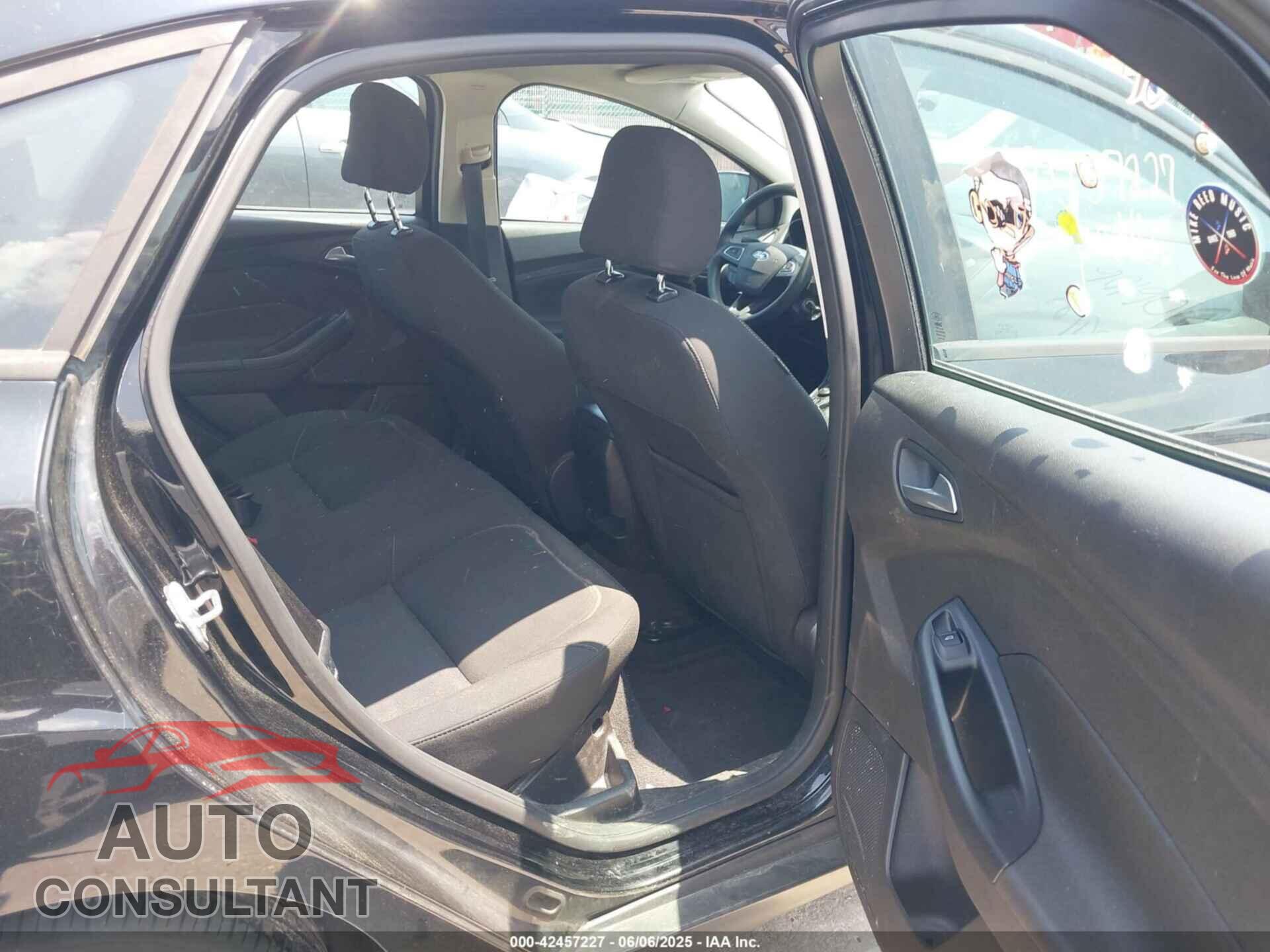 FORD FOCUS 2016 - 1FADP3F25GL303071