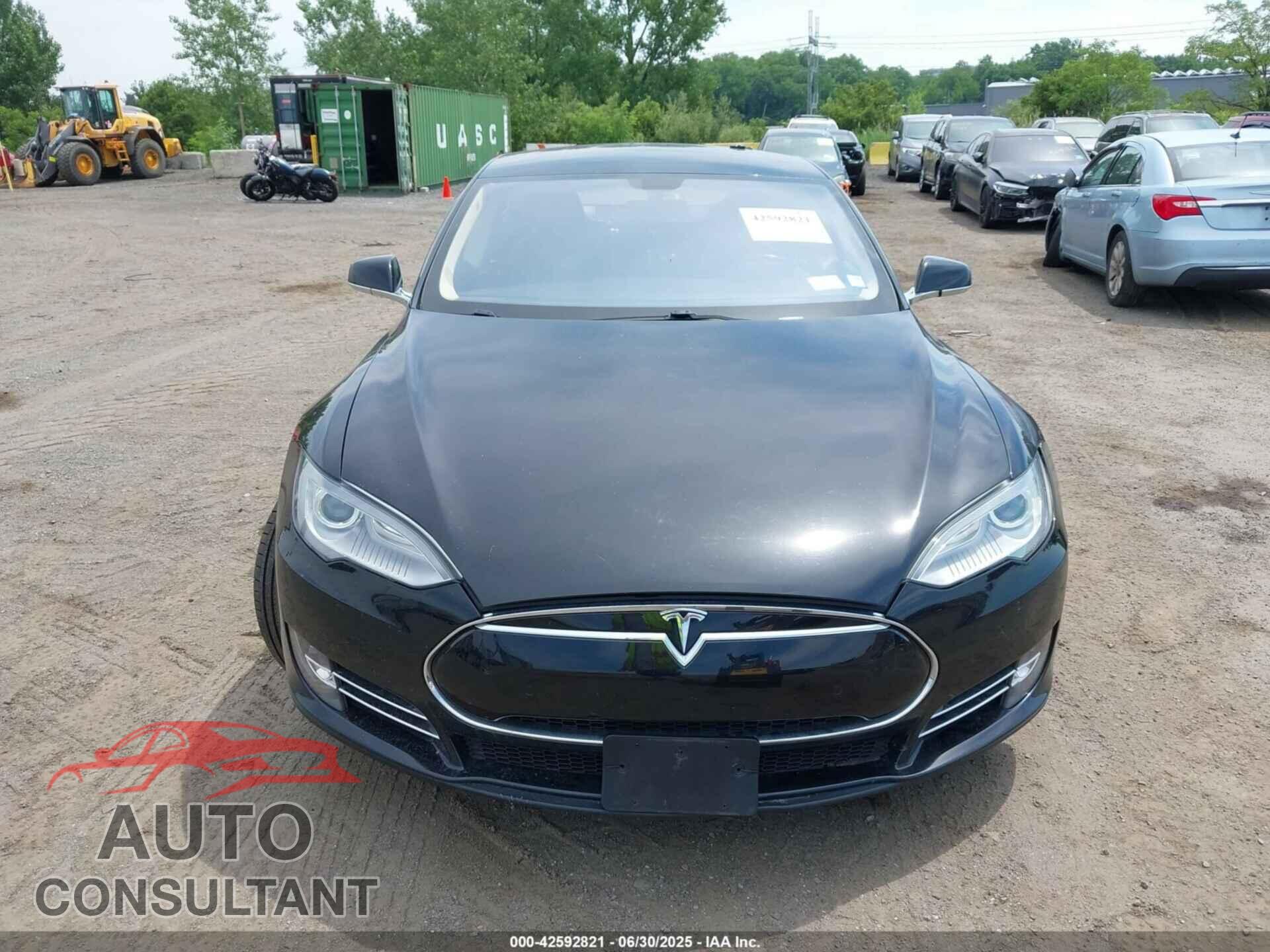 TESLA MODEL S 2014 - 5YJSA1H13EFP36111