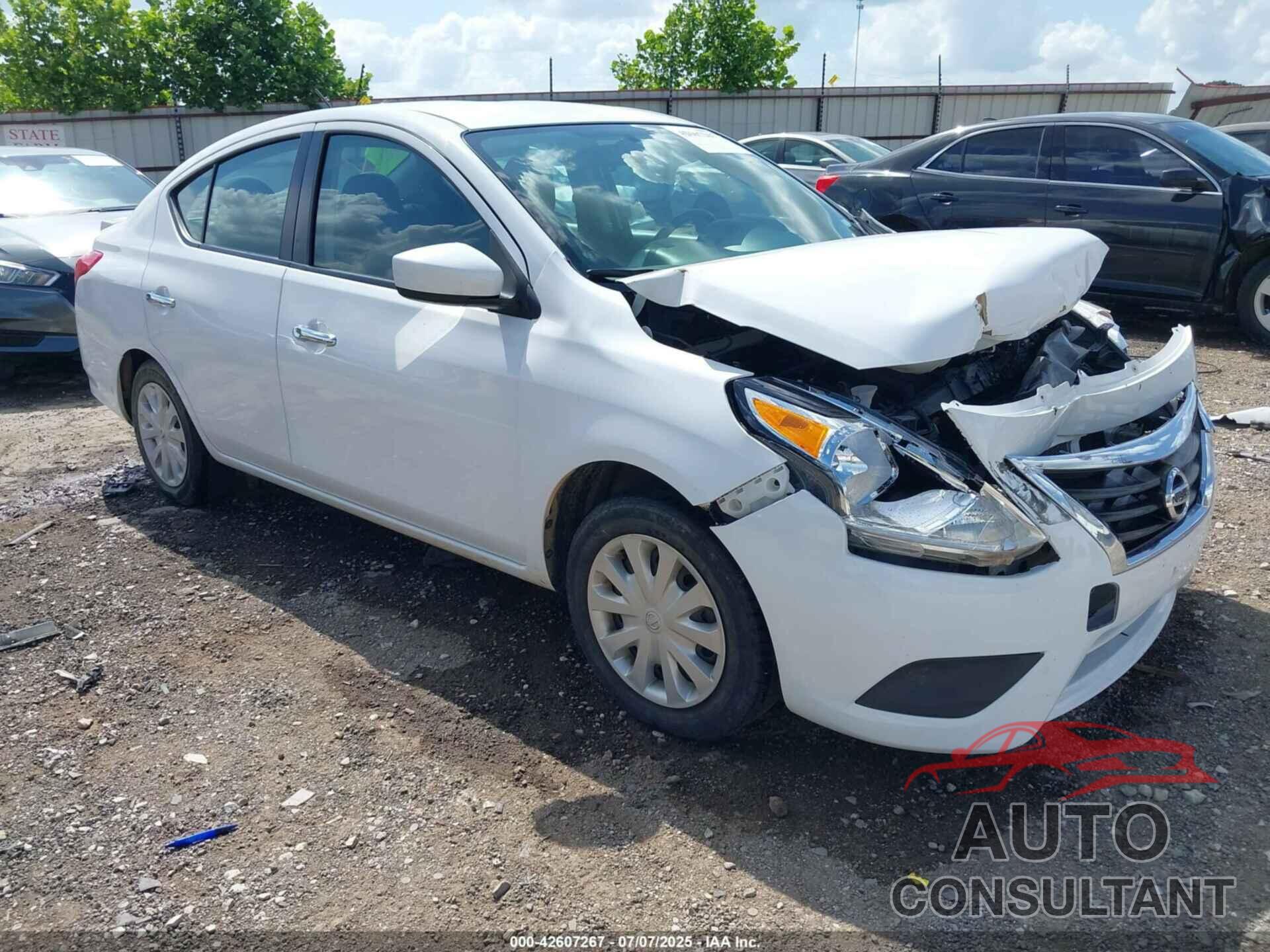 NISSAN VERSA 2019 - 3N1CN7APXKL877056
