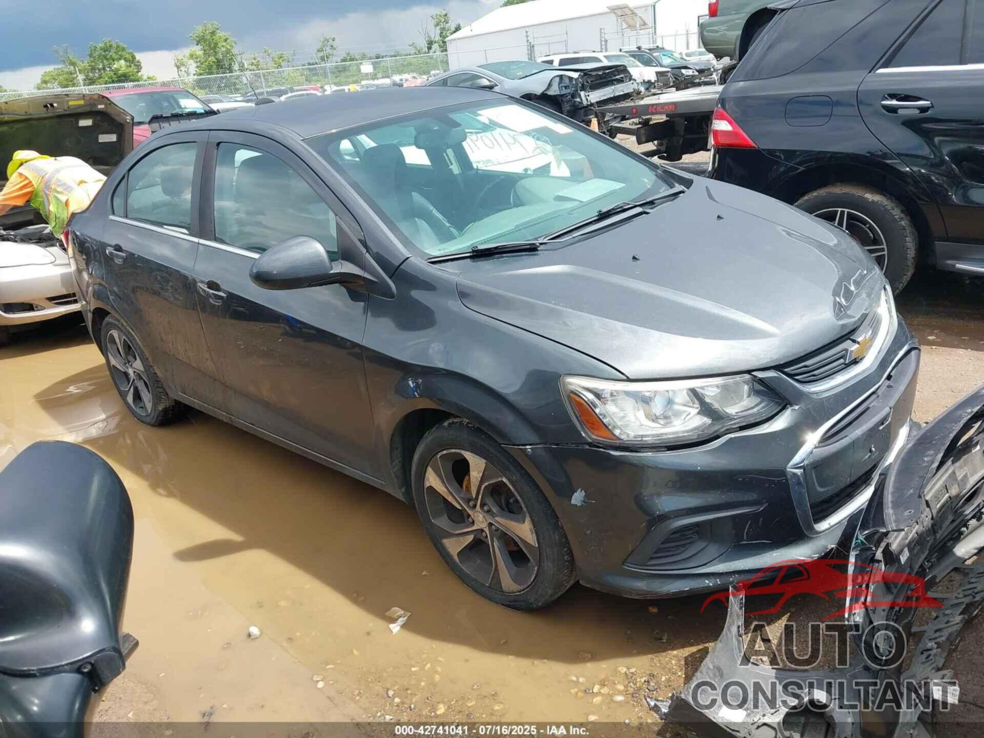 CHEVROLET SONIC 2017 - 1G1JF5SB9H4125199