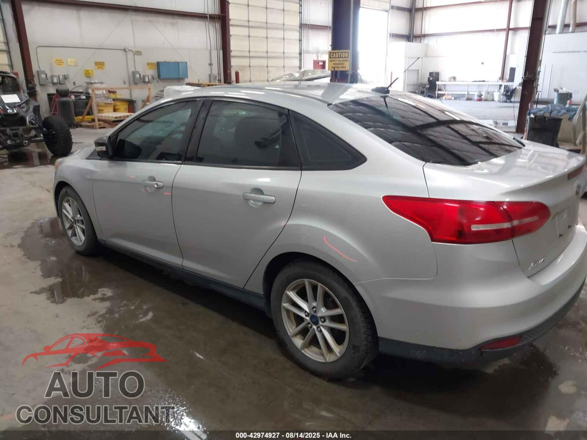 FORD FOCUS 2017 - 1FADP3F23HL314300
