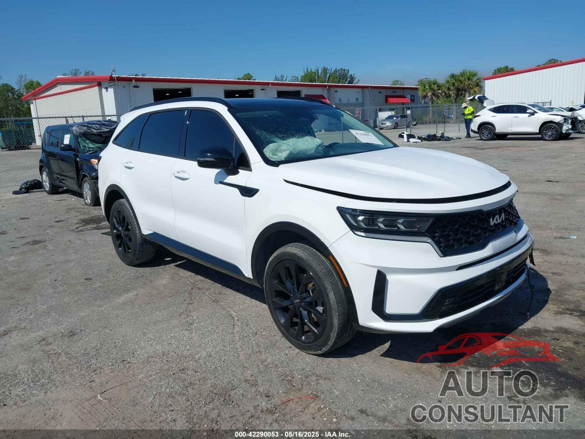 KIA SORENTO 2022 - 5XYRKDLF9NG076360