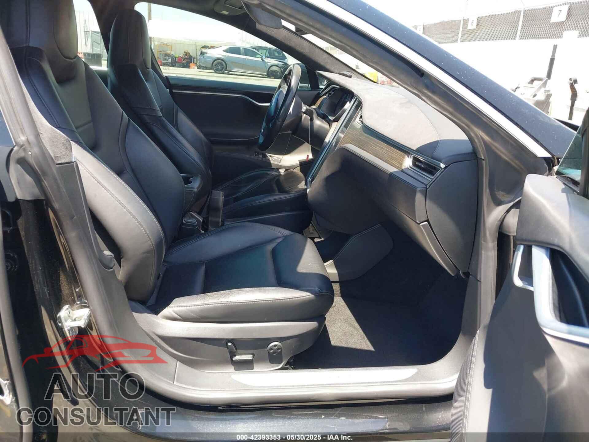 TESLA MODEL S 2015 - 5YJSA1E19FF105188