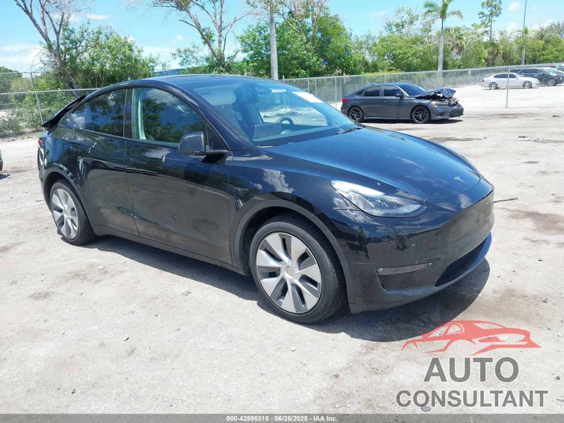 TESLA MODEL Y 2023 - 7SAYGAEE9PF931216