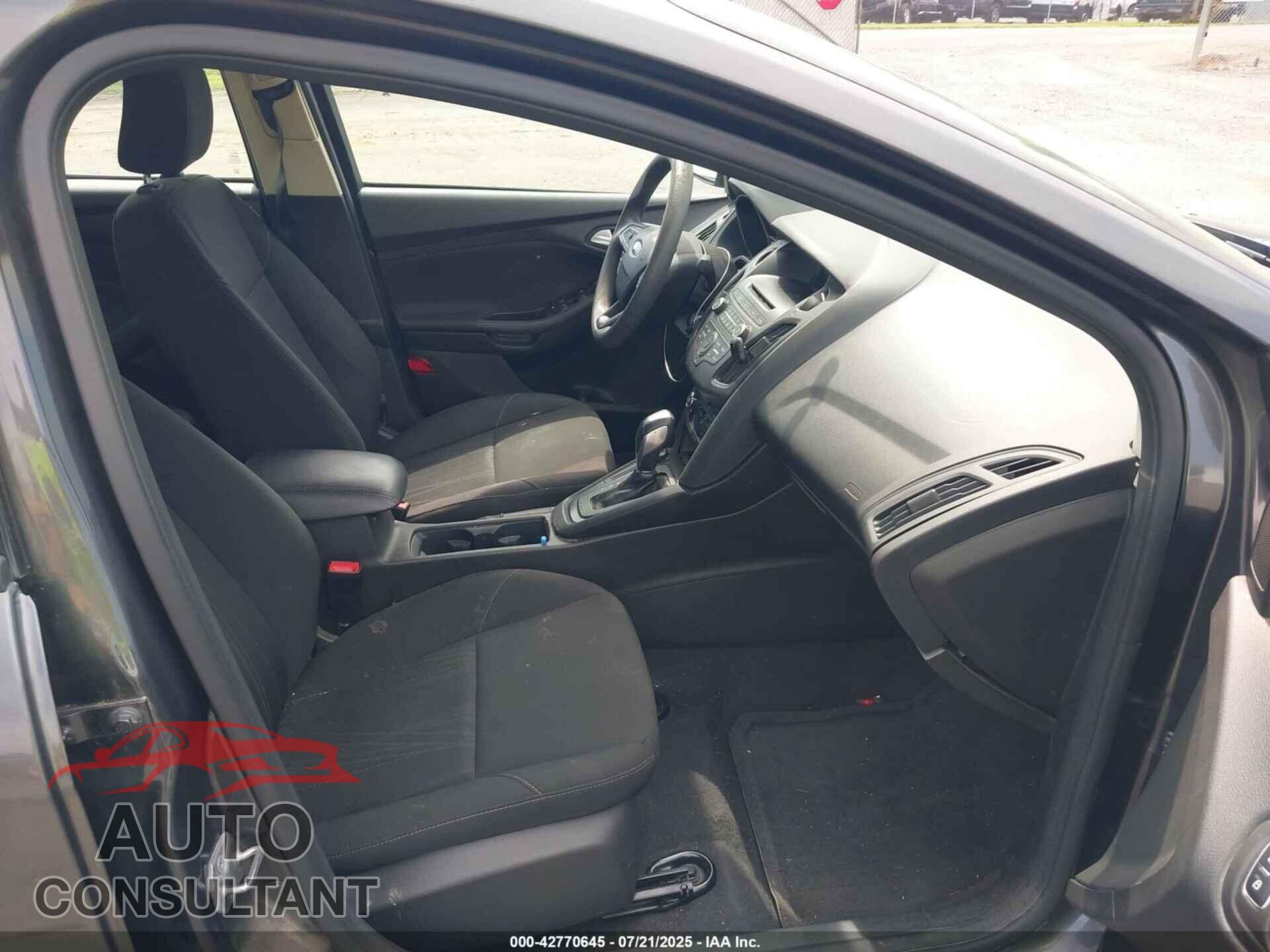 FORD FOCUS 2016 - 1FADP3F29GL402850