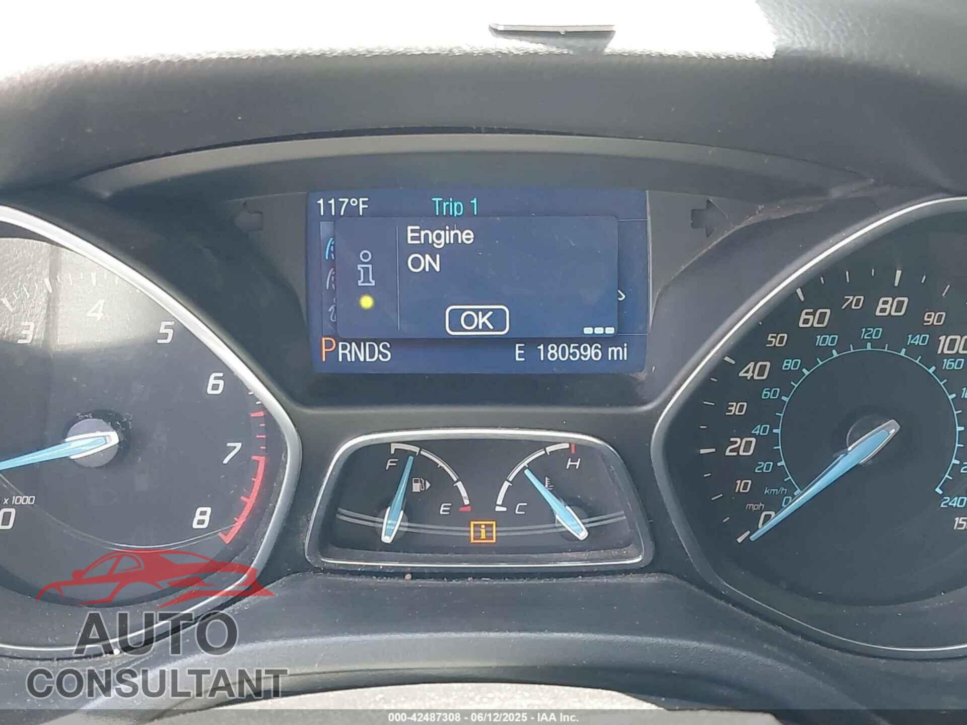 FORD FOCUS 2012 - 1FAHP3K27CL477600