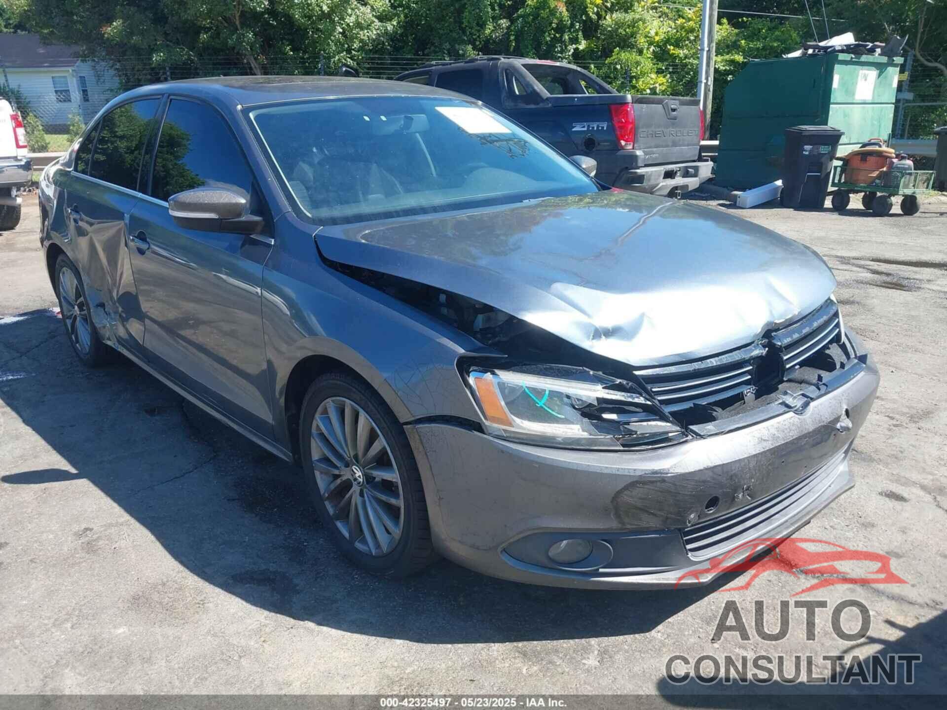 VOLKSWAGEN JETTA 2011 - 3VWLZ7AJXBM352695