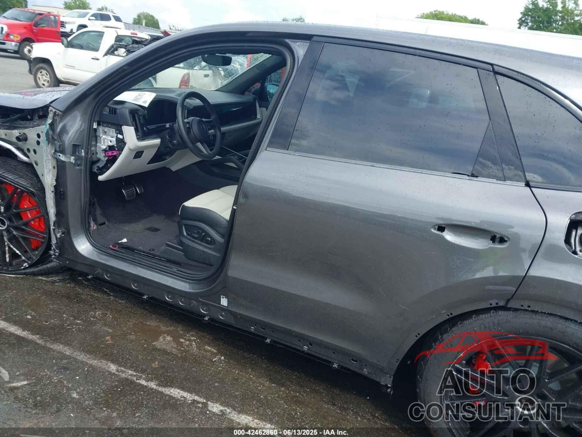 PORSCHE CAYENNE 2025 - WP1AM2AY7SDA27408