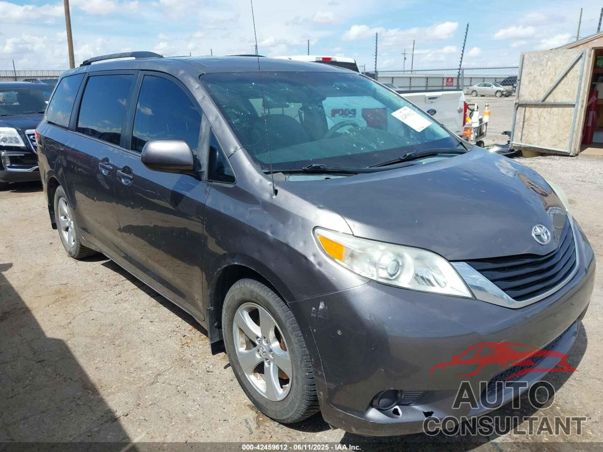 TOYOTA SIENNA 2013 - 5TDKK3DC1DS322738