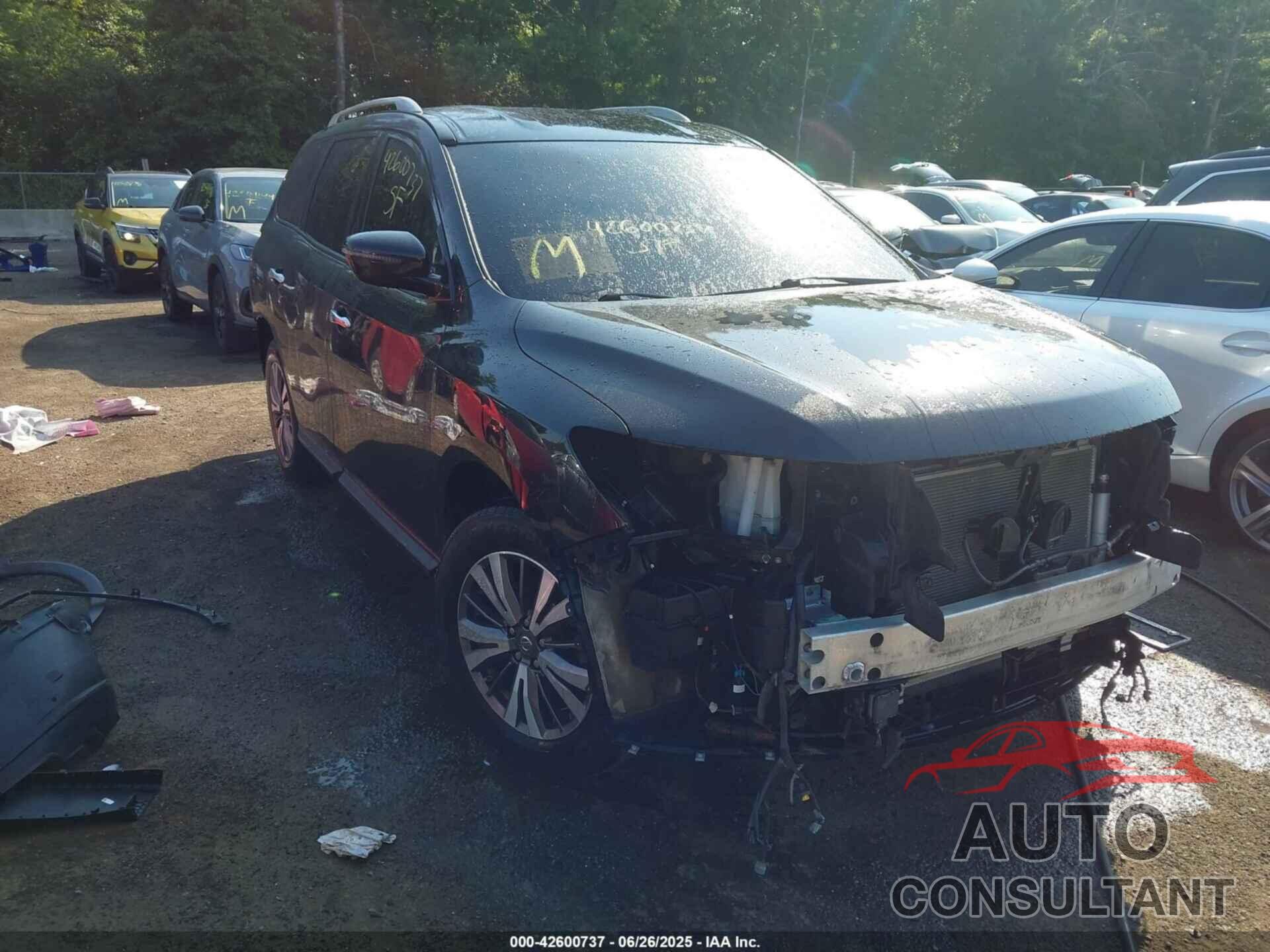 NISSAN PATHFINDER 2019 - 5N1DR2MM9KC593161