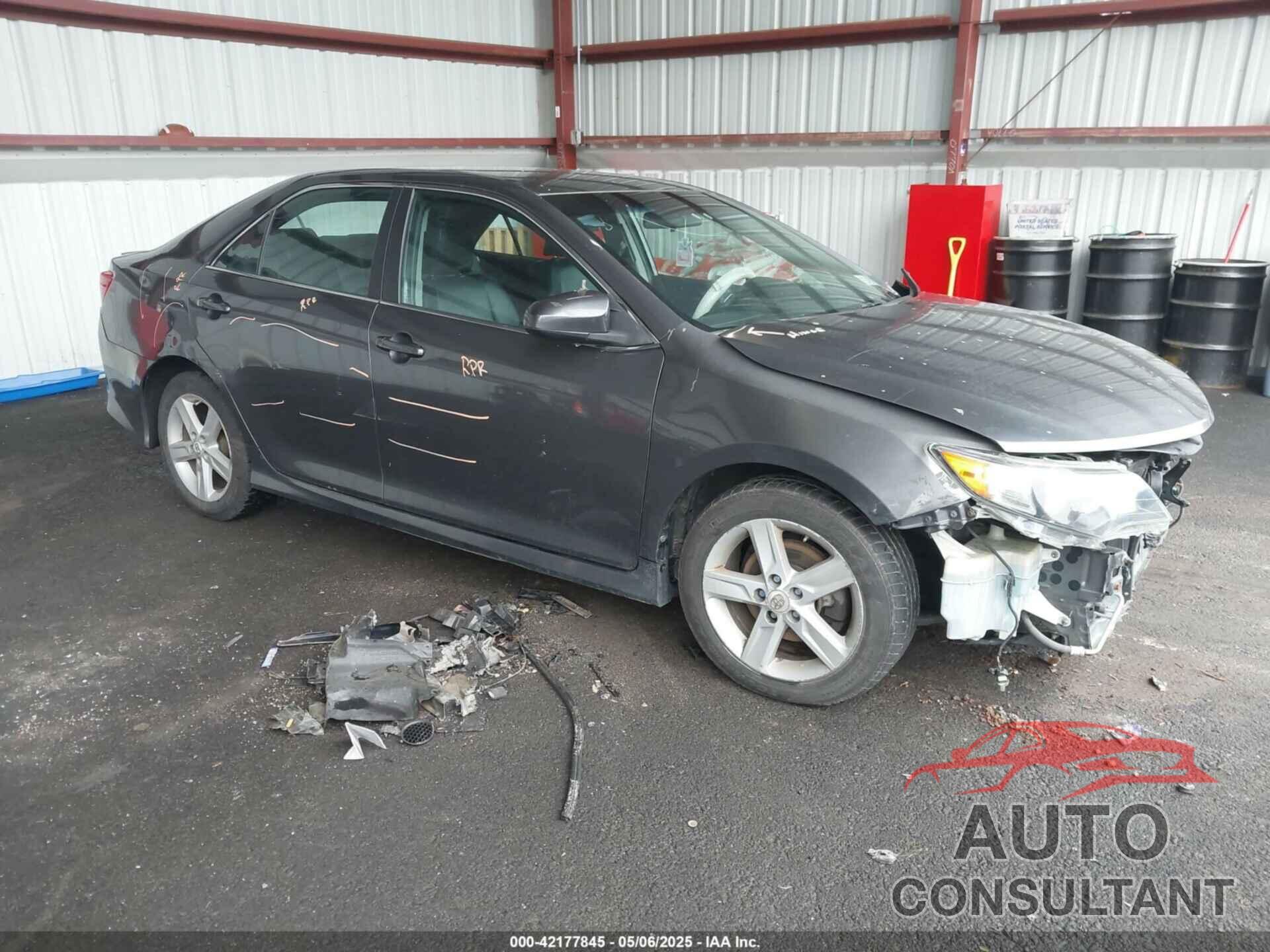 TOYOTA CAMRY 2012 - 4T1BF1FK0CU068202