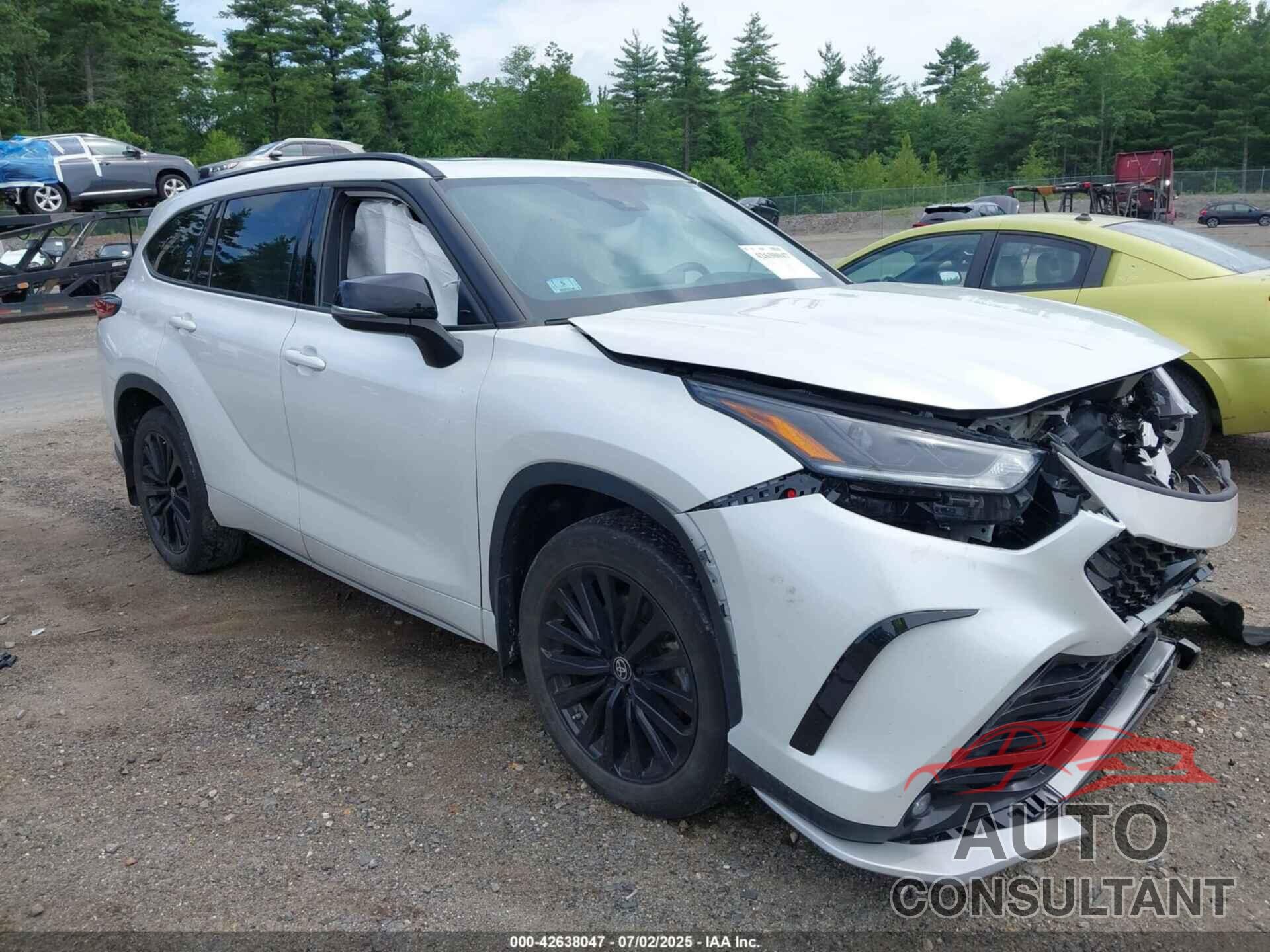 TOYOTA HIGHLANDER 2023 - 5TDKDRBH9PS509063
