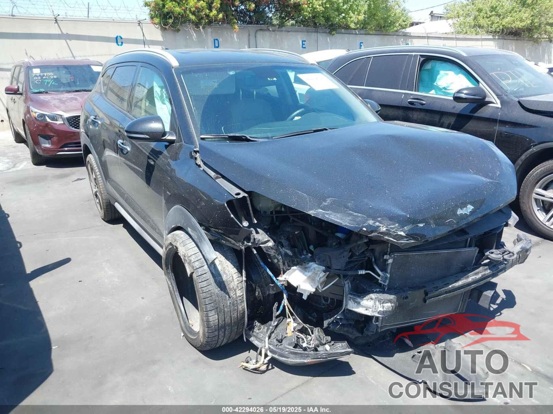 HYUNDAI TUCSON 2017 - KM8J33A26HU373427