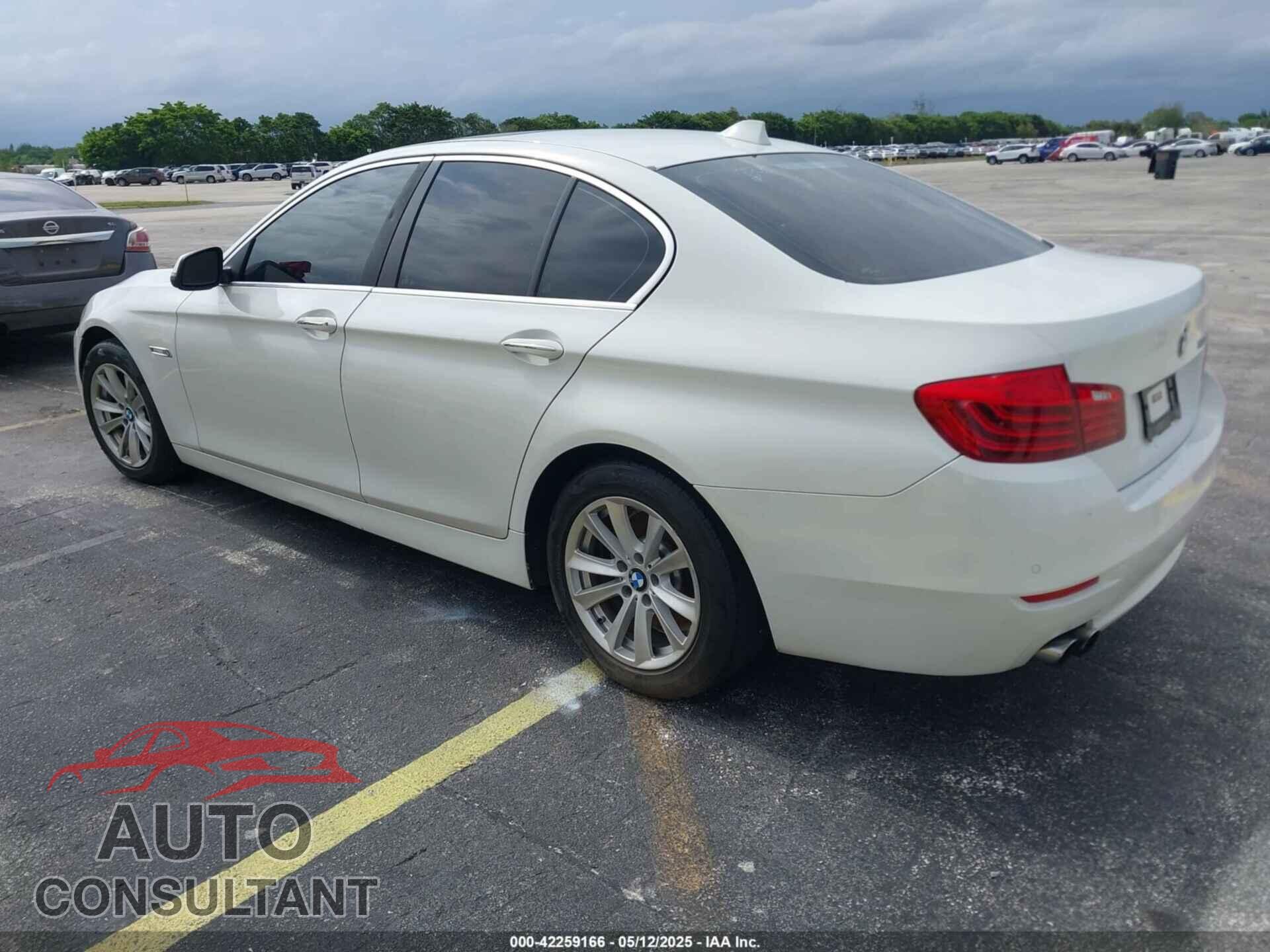 BMW 528I 2014 - WBA5A5C52ED511357