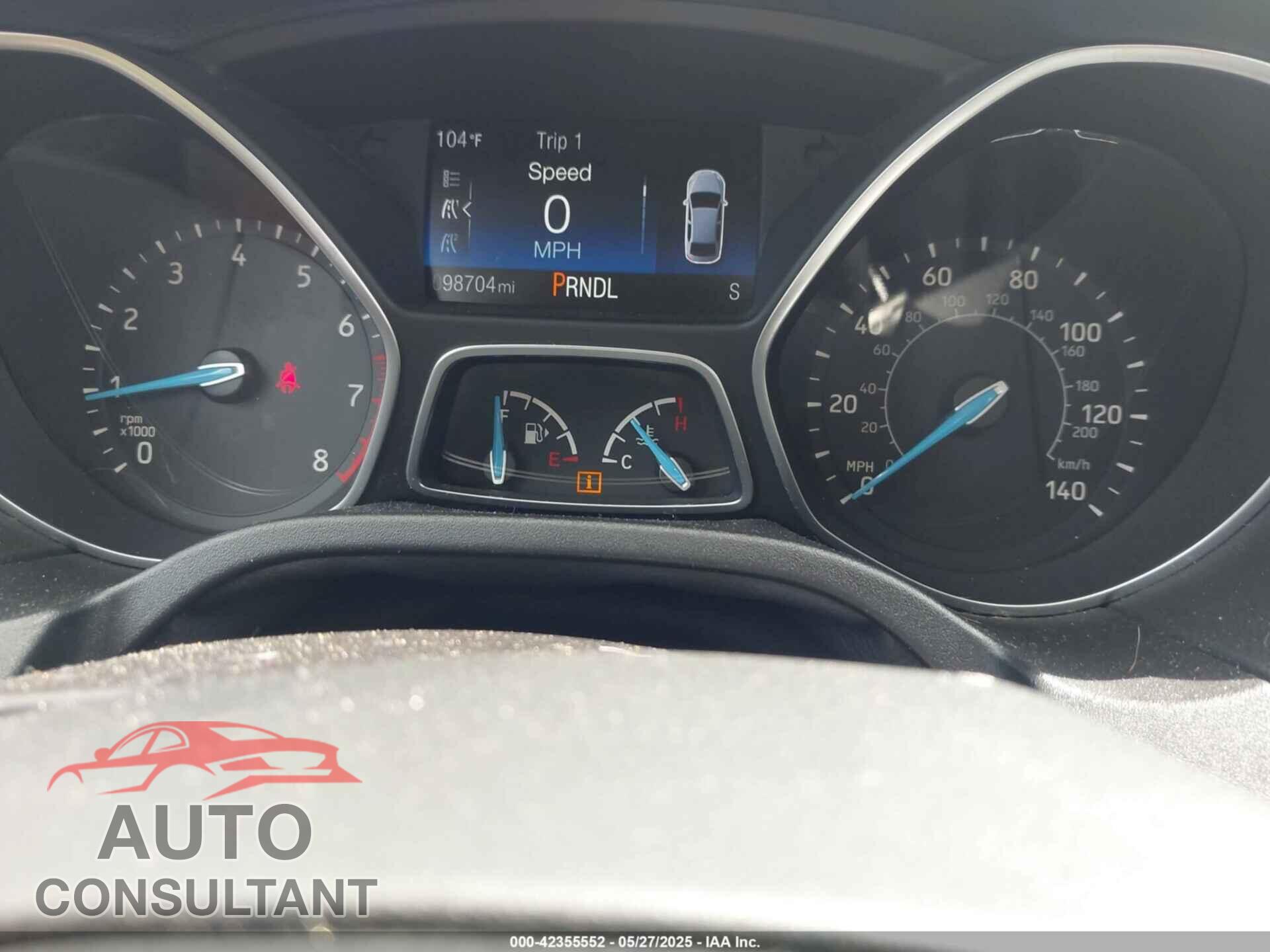 FORD FOCUS 2017 - 1FADP3F24HL244600