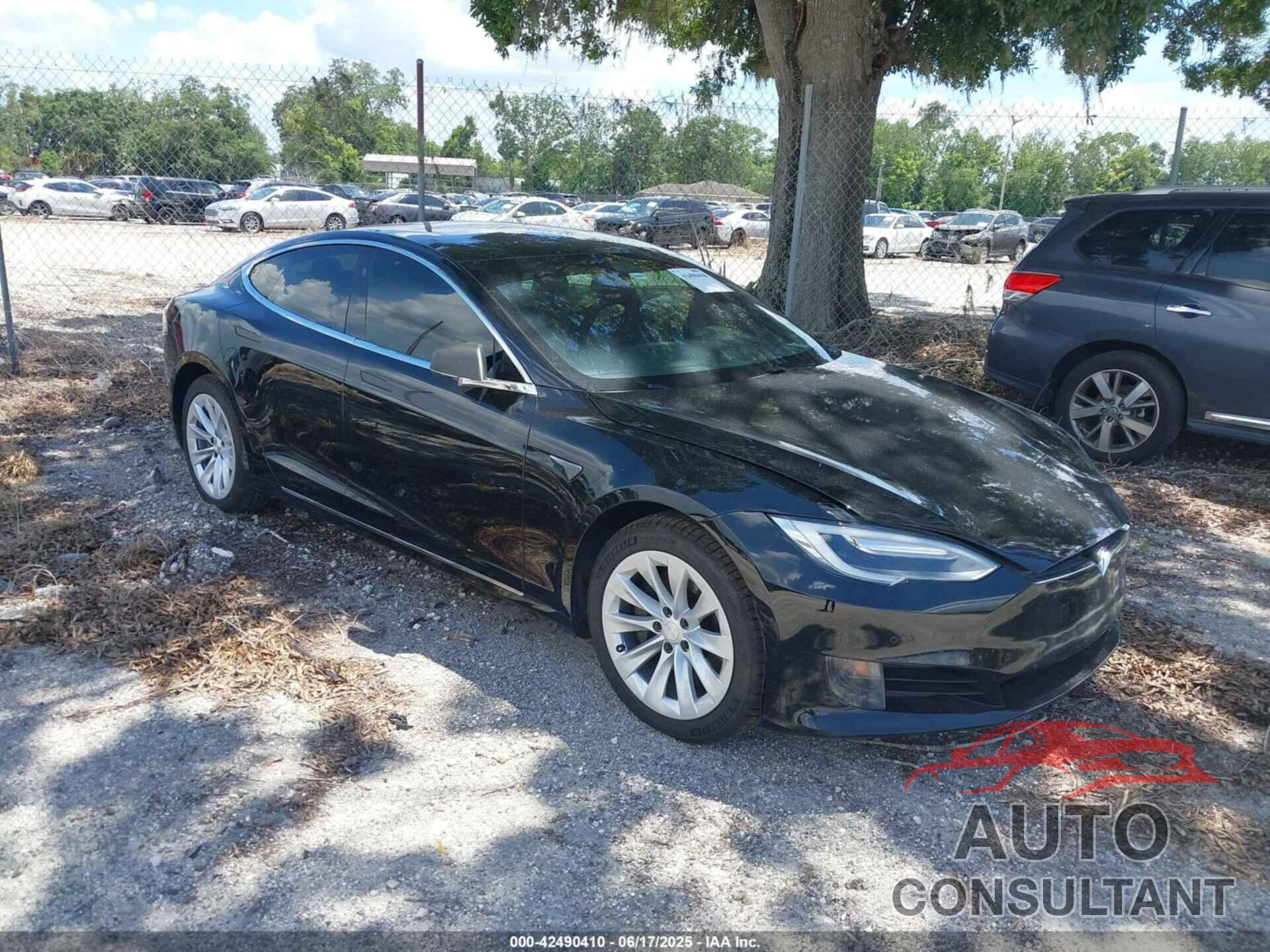 TESLA MODEL S 2017 - 5YJSA1E13HF199359