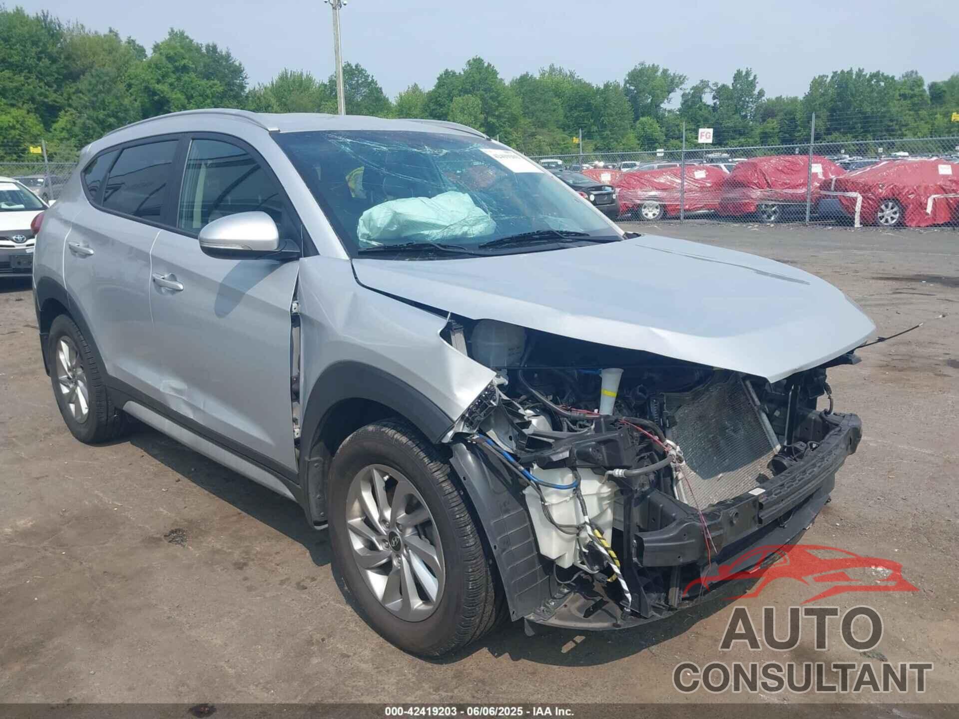 HYUNDAI TUCSON 2017 - KM8J33A41HU513787