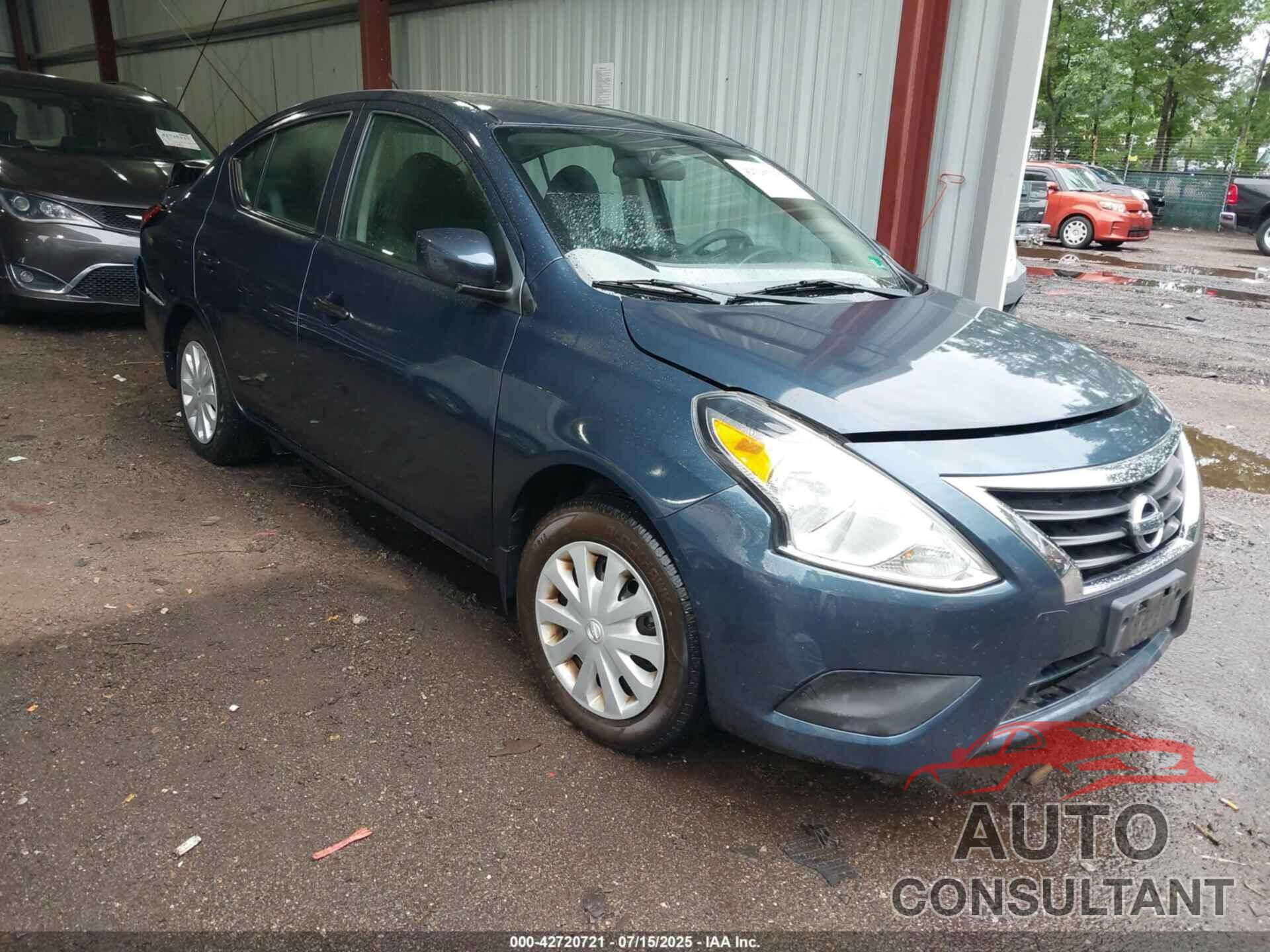 NISSAN VERSA 2017 - 3N1CN7AP5HL882013