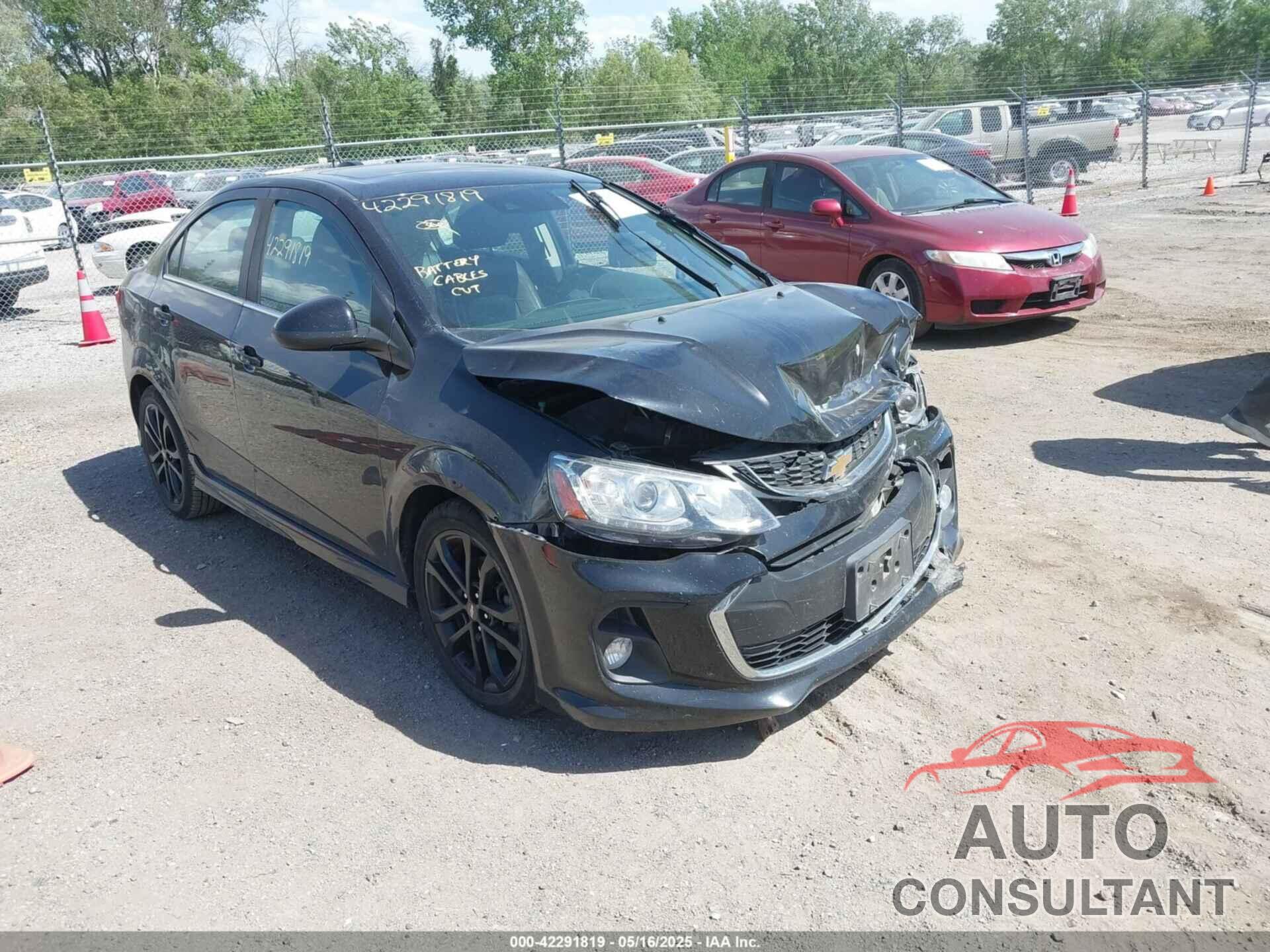 CHEVROLET SONIC 2017 - 1G1JF5SB7H4104514
